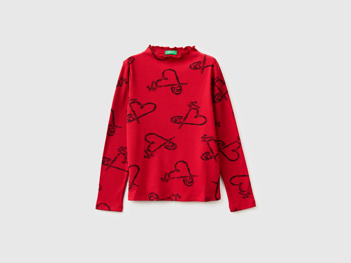 T-shirt de gola alta bordô com estampa de corações - ucb_image_FS