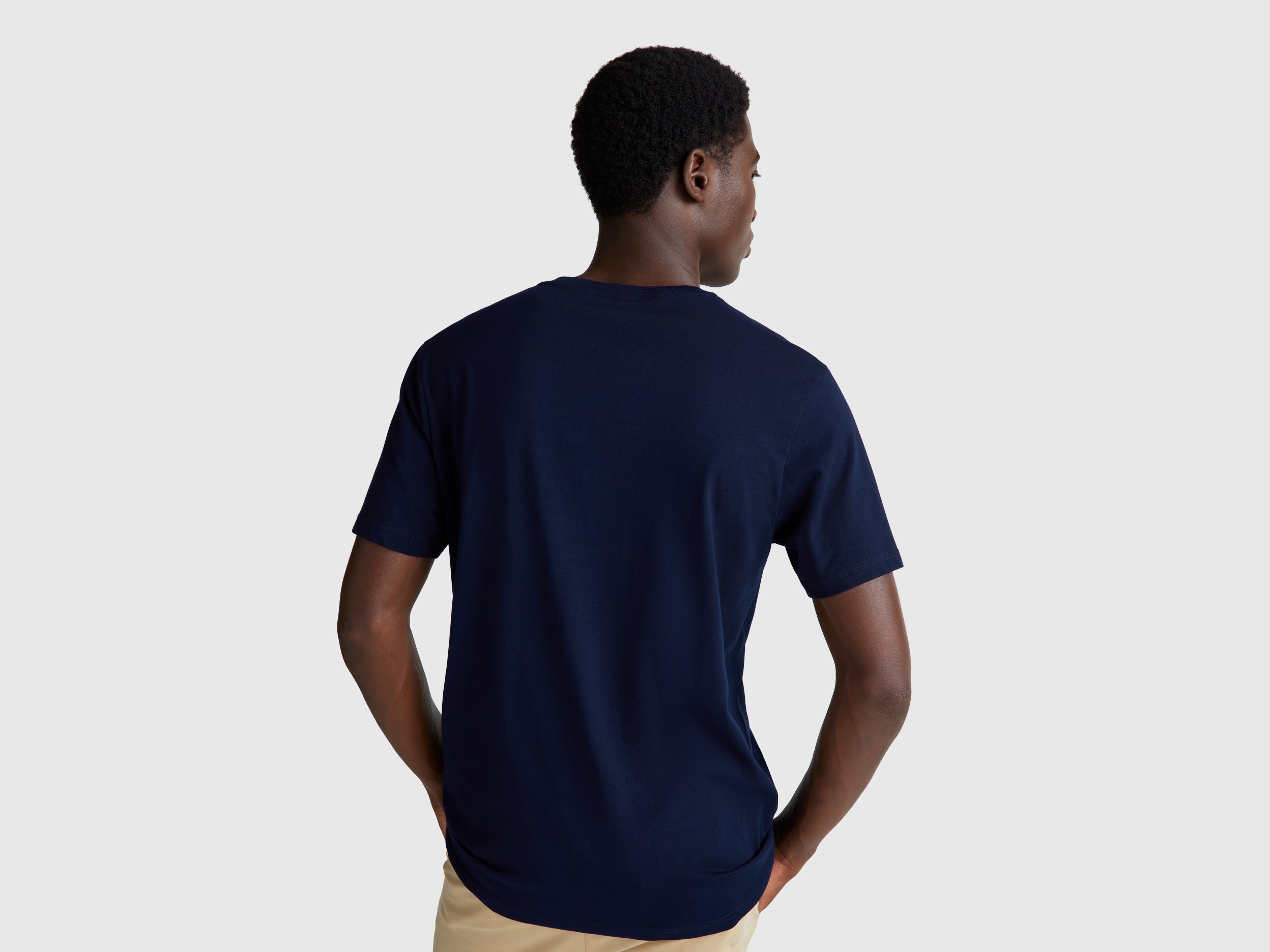 T-shirt em algodão de fibra longa - ucb_image_B
