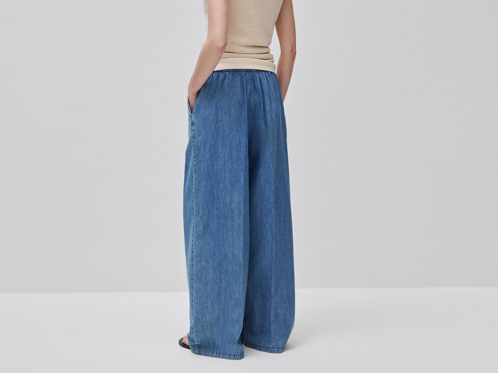 Calças wide fit em denim - ucb_image_B