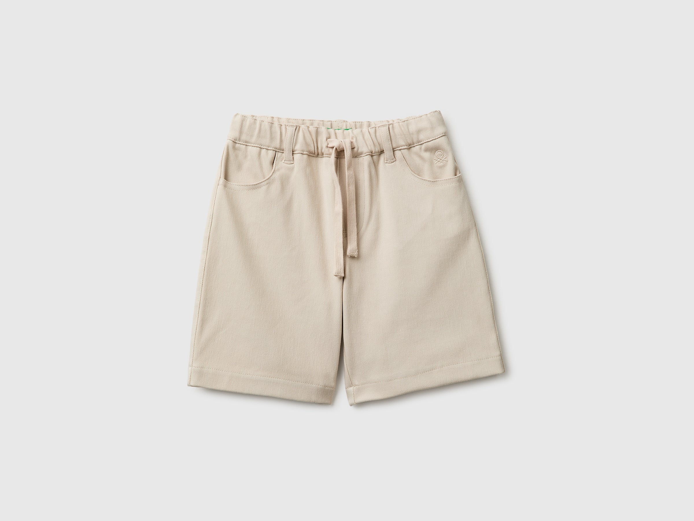 Bermudas em twill stretch - ucb_image_FS