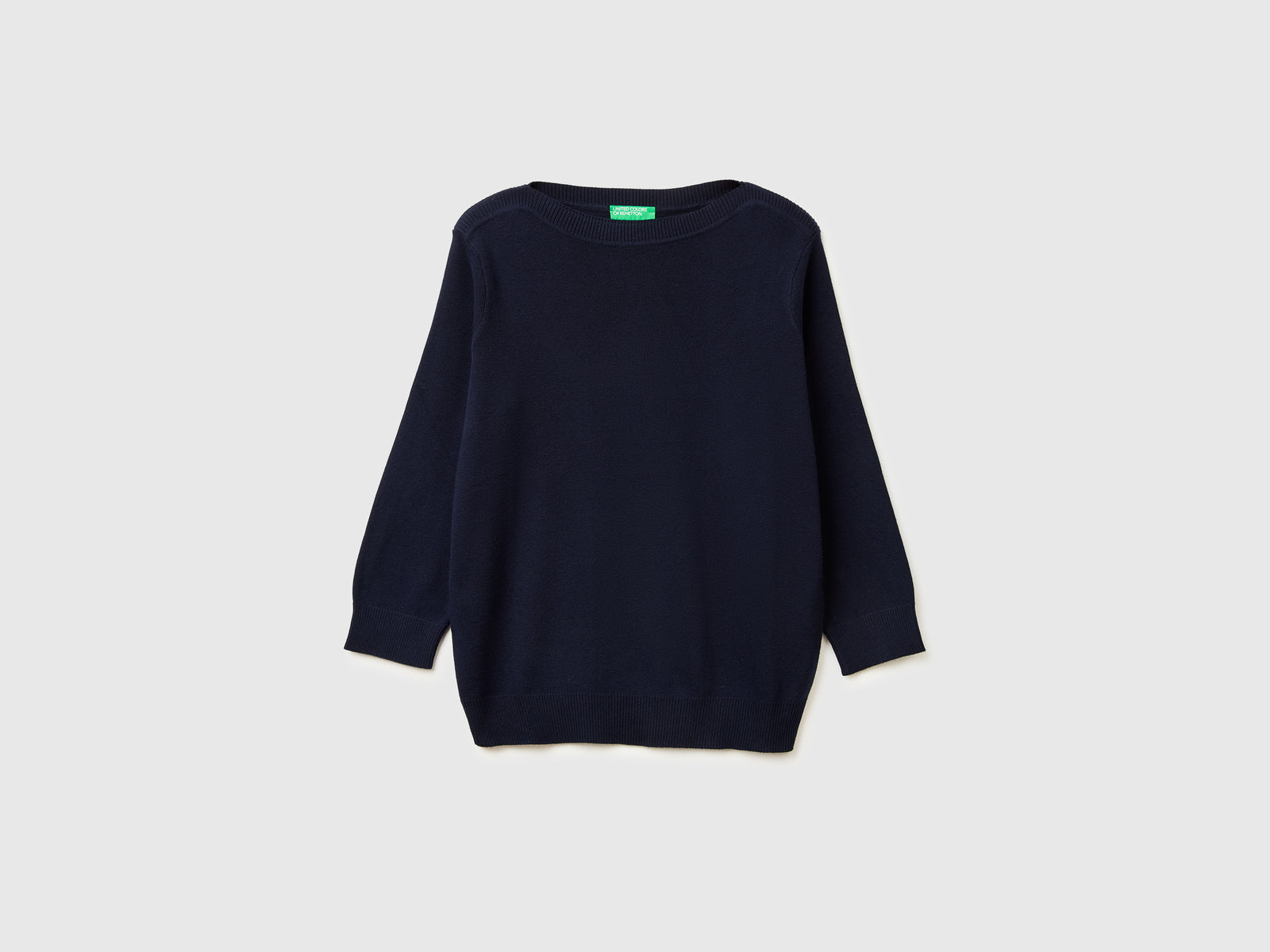 Camisola azul-escuro com decote à barco - ucb_image_FS