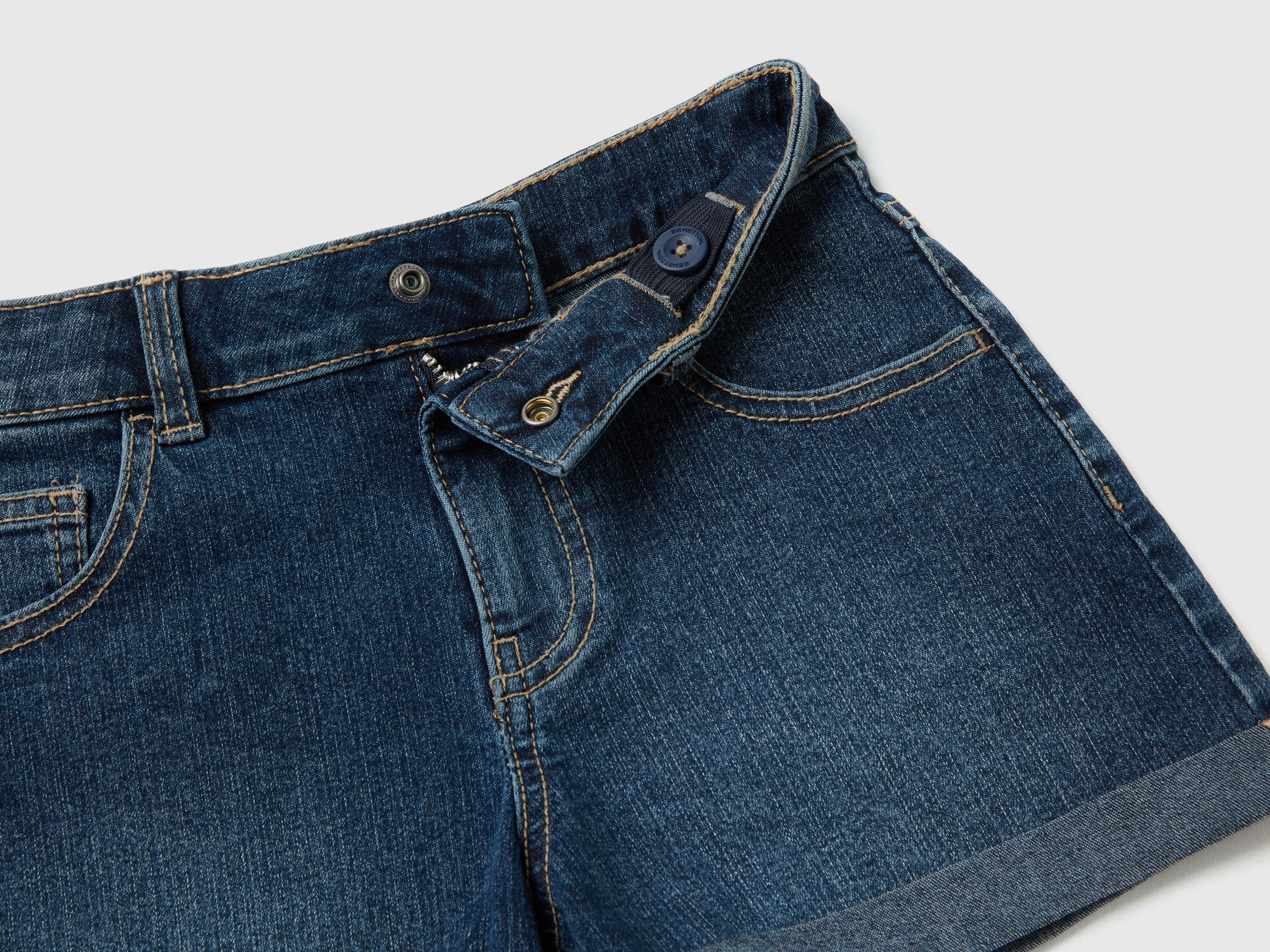 Jeans curtos em denim - ucb_image_DS1