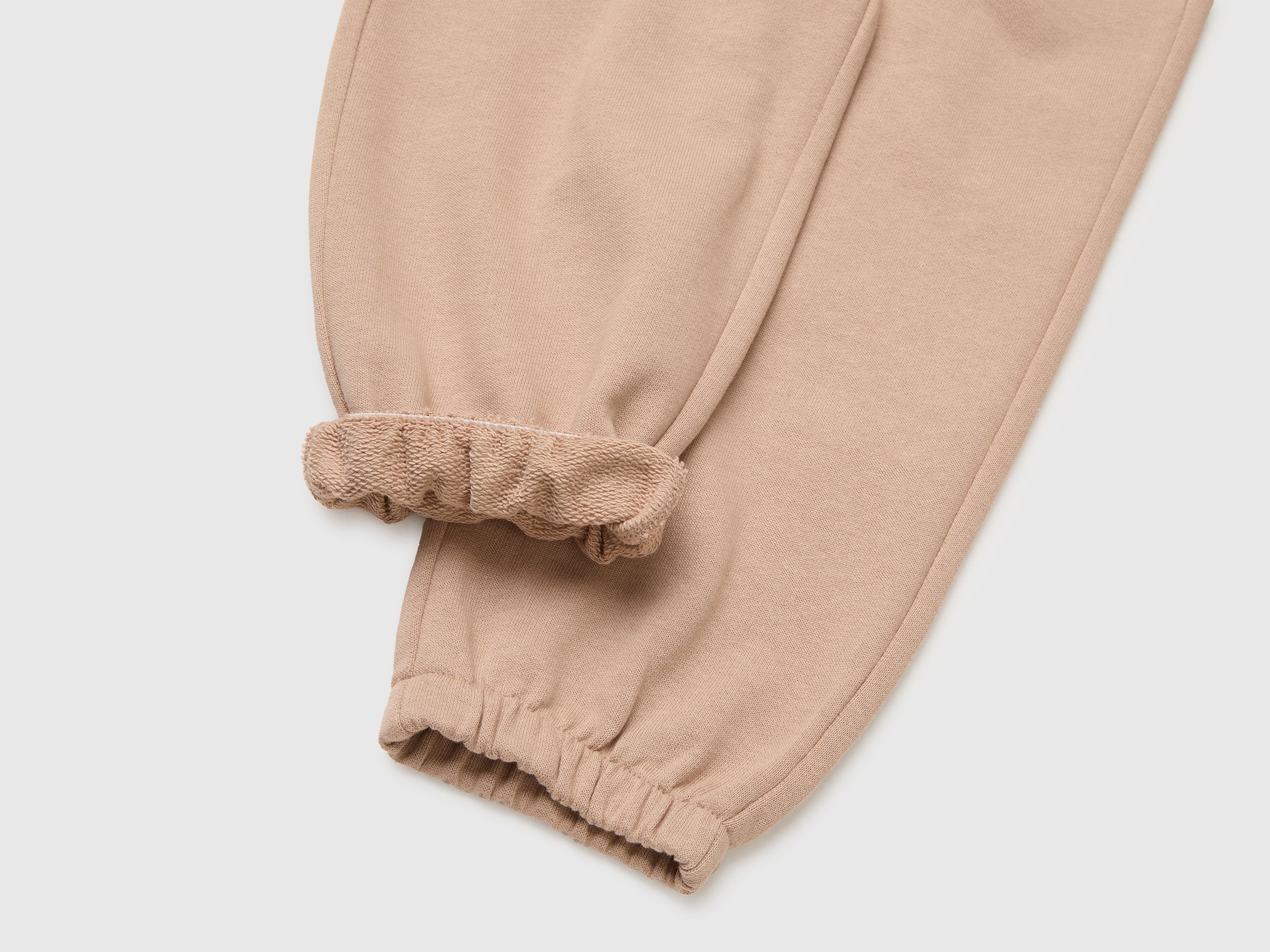 Joggers em felpo de algodão orgânico - ucb_image_DS1