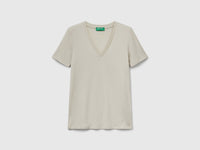 T-shirt em algodão puro com decote em V - ucb_image_FS