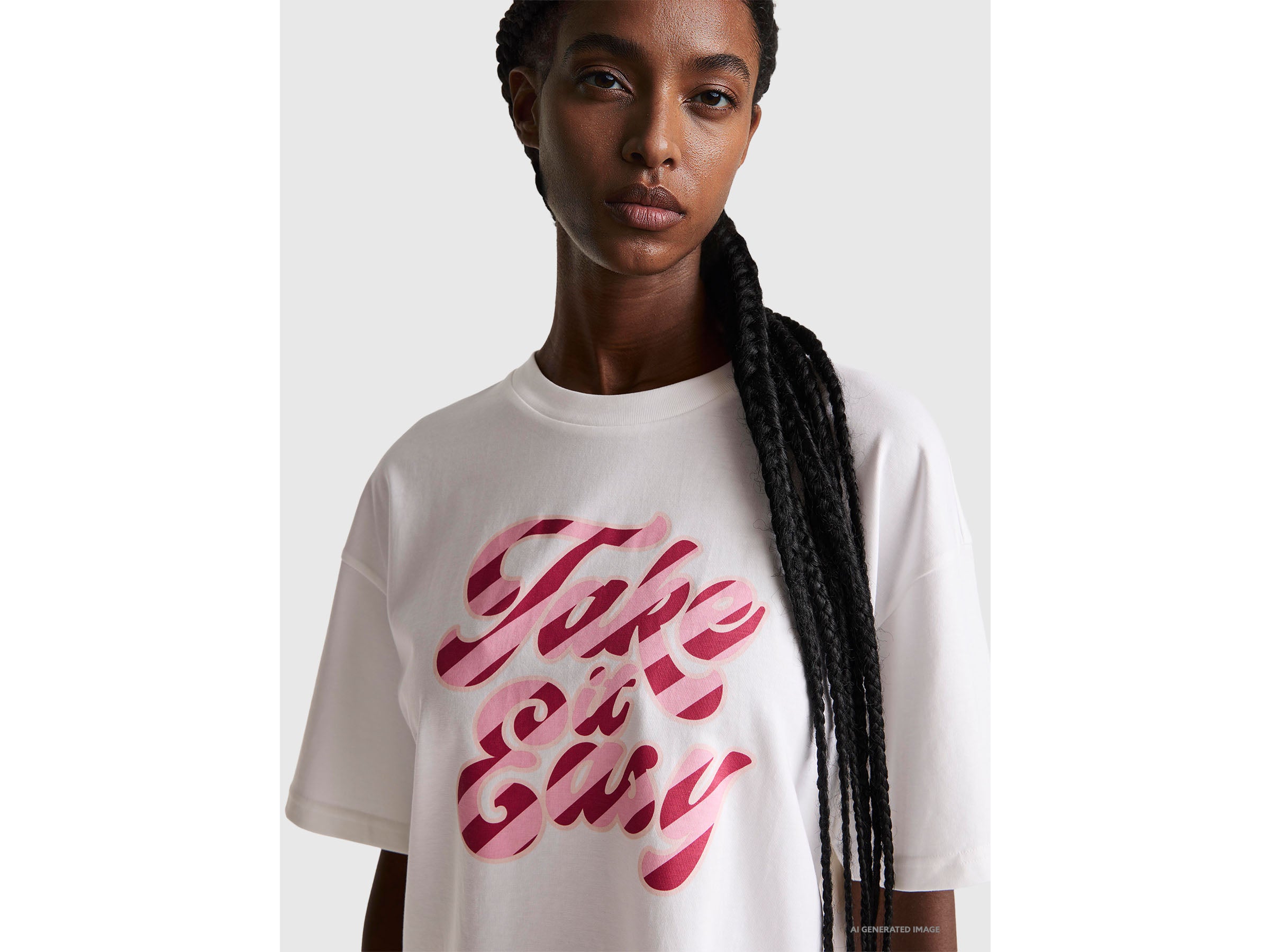 T-shirt com estampa slogan - ucb_image_FY