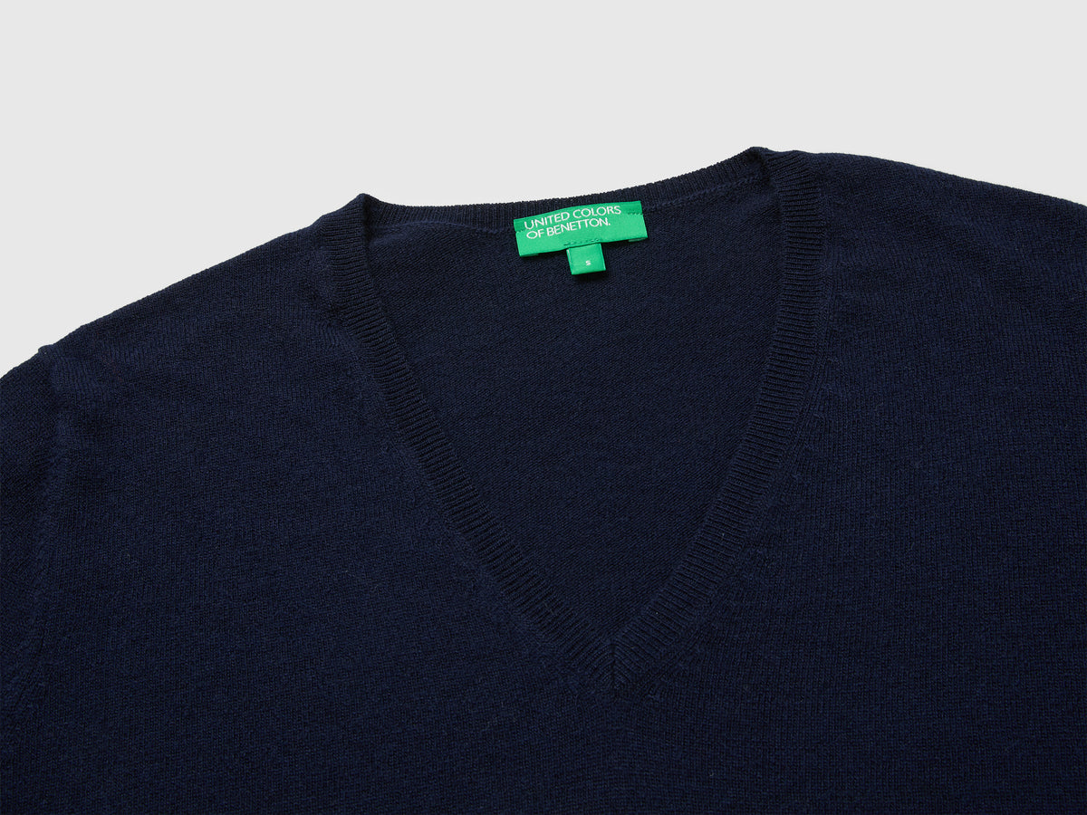 Camisola decote em V azul em pura lã Merino - ucb_image_DS1