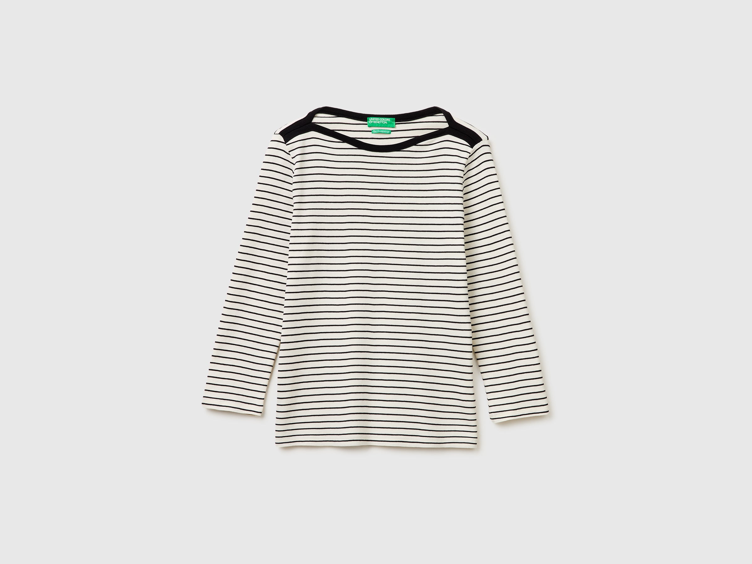 T-shirt às riscas com decote à barco - ucb_image_FS