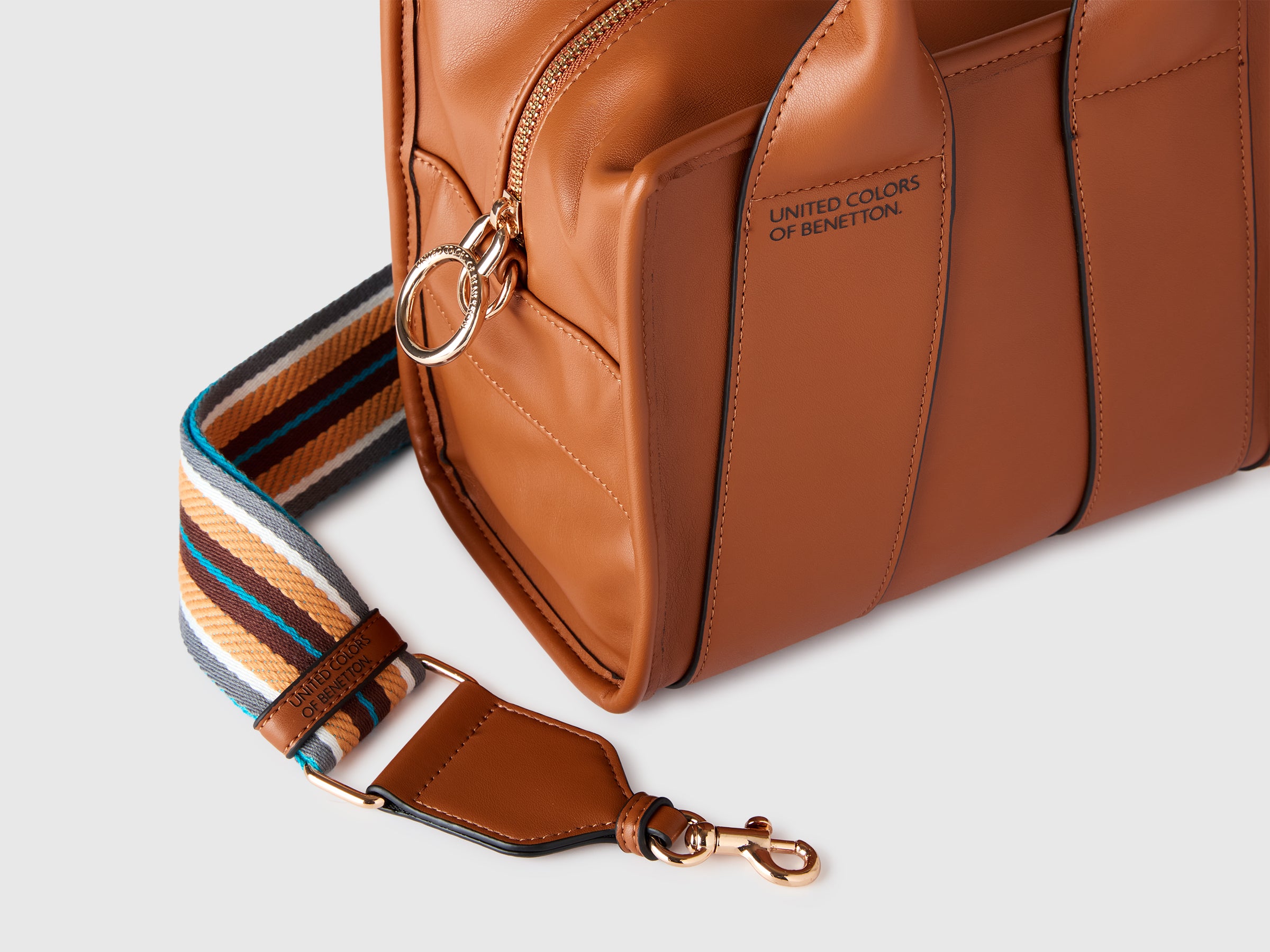 Medium tote bag - ucb_image_DS1