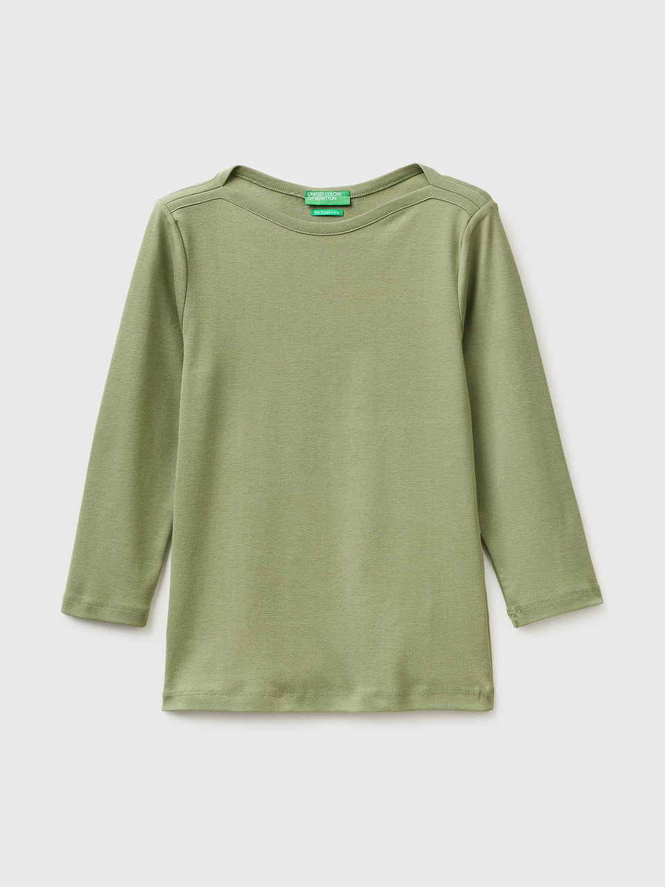 Slim fit t-shirt with boat neck - ucb_image_FS
