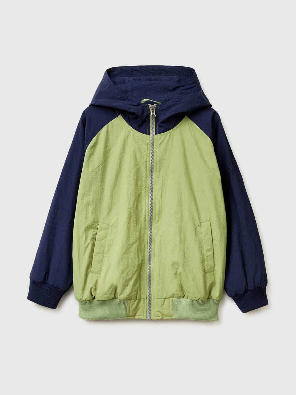 Nylon jacket - ucb_image_FS