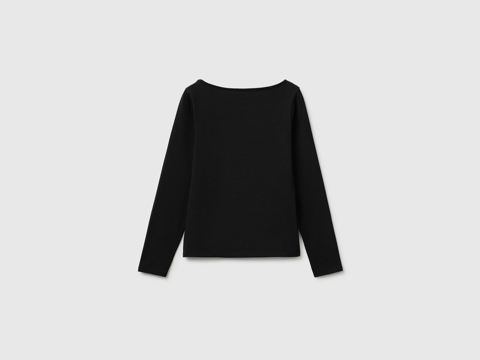T-shirt slim fit com decote amplo - ucb_image_BS