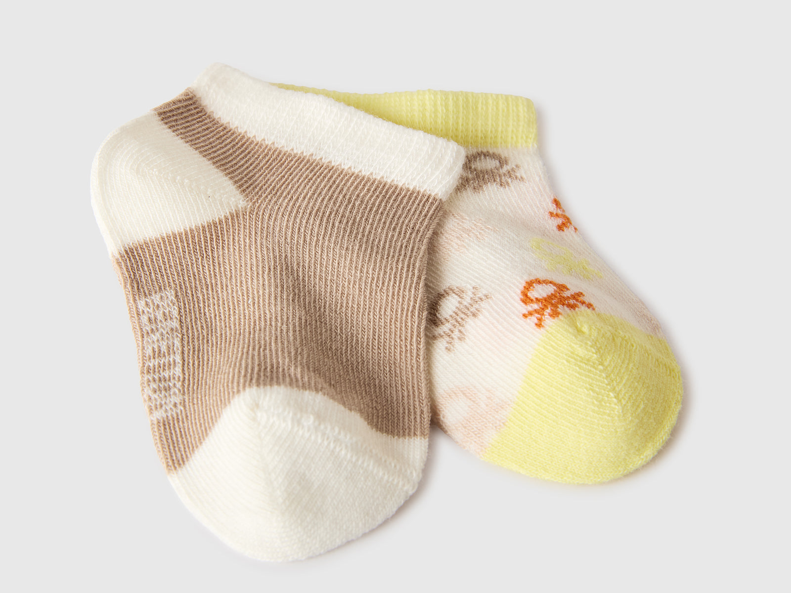 Set of short socks with inlay - ucb_image_DS1