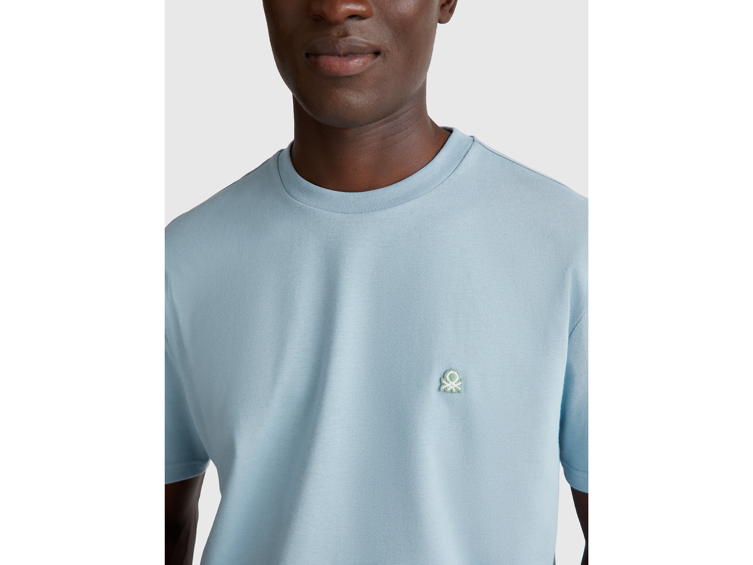T-shirt básica de algodão  - ucb_image_FY