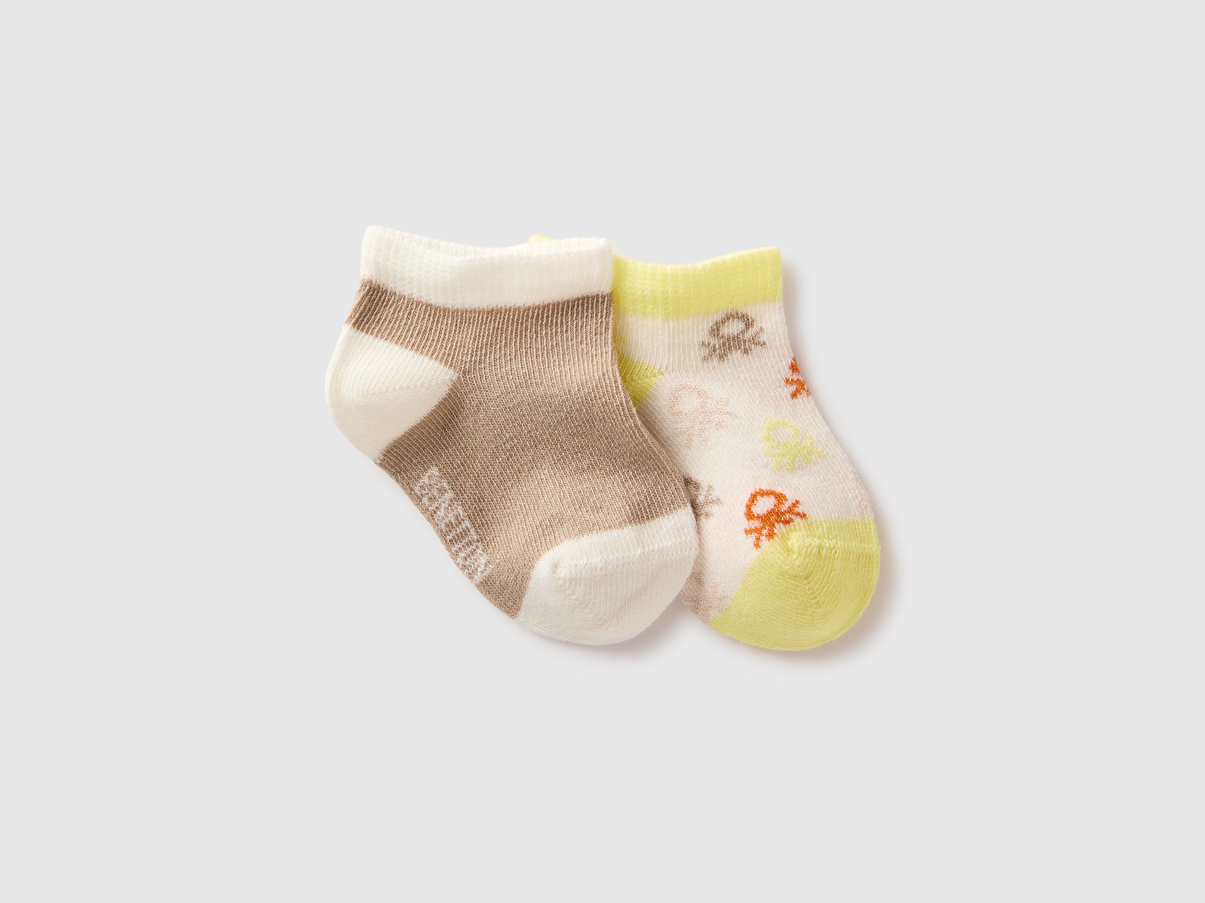 Set of short socks with inlay - ucb_image_FS