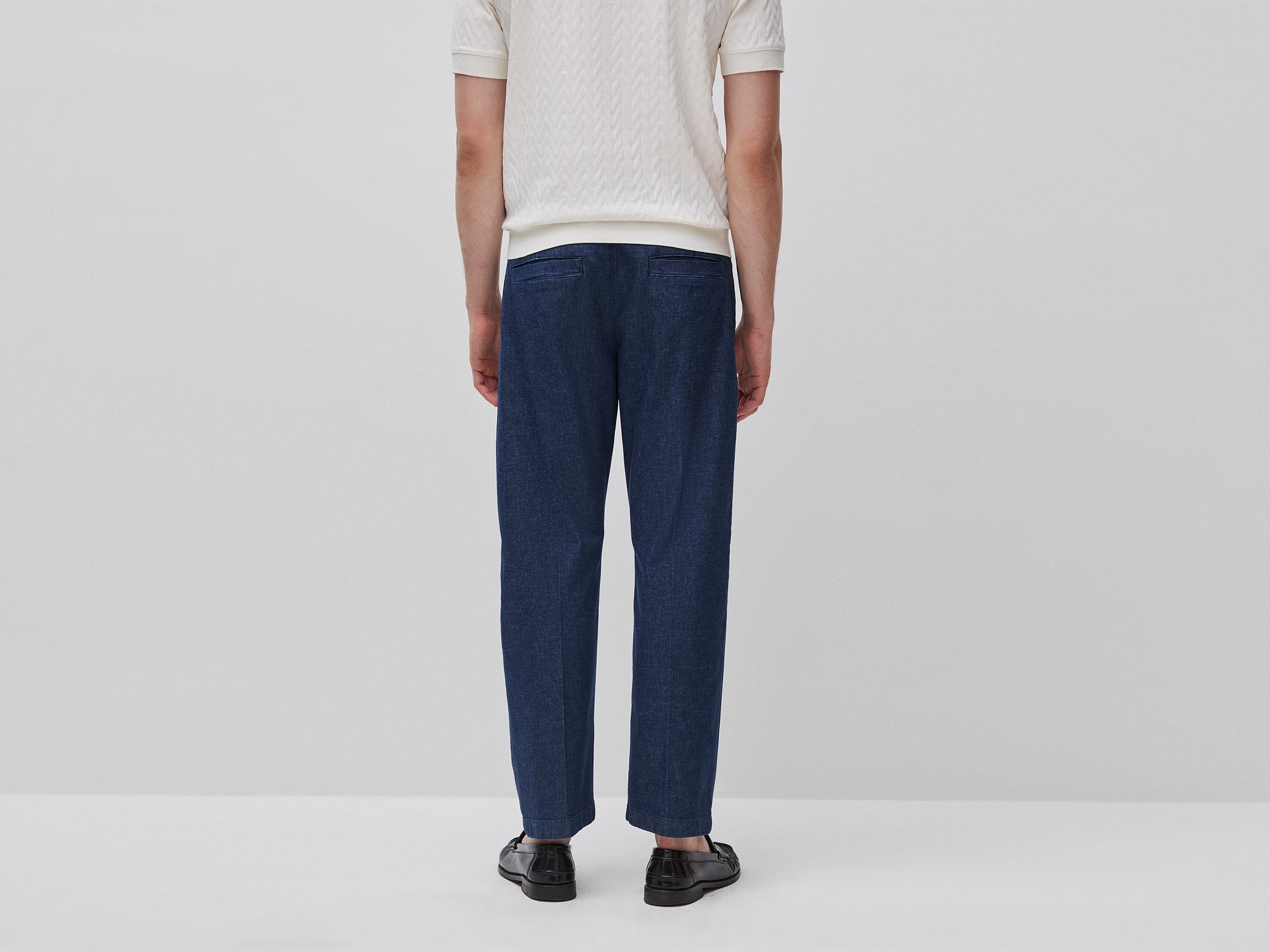 Chinos slim fit em denim leve - ucb_image_B