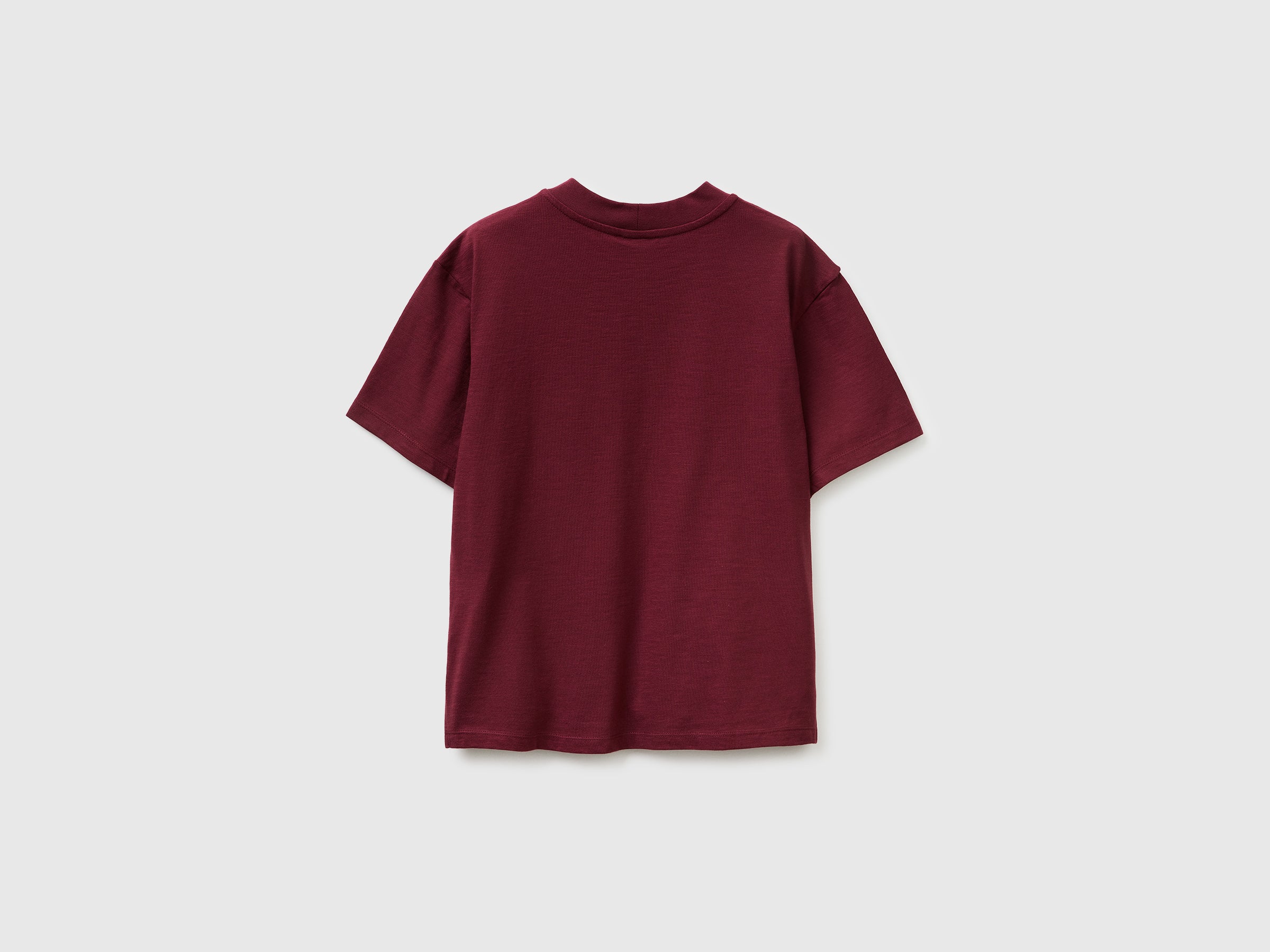 Crew neck t-shirt in lightweight cotton - ucb_image_BS