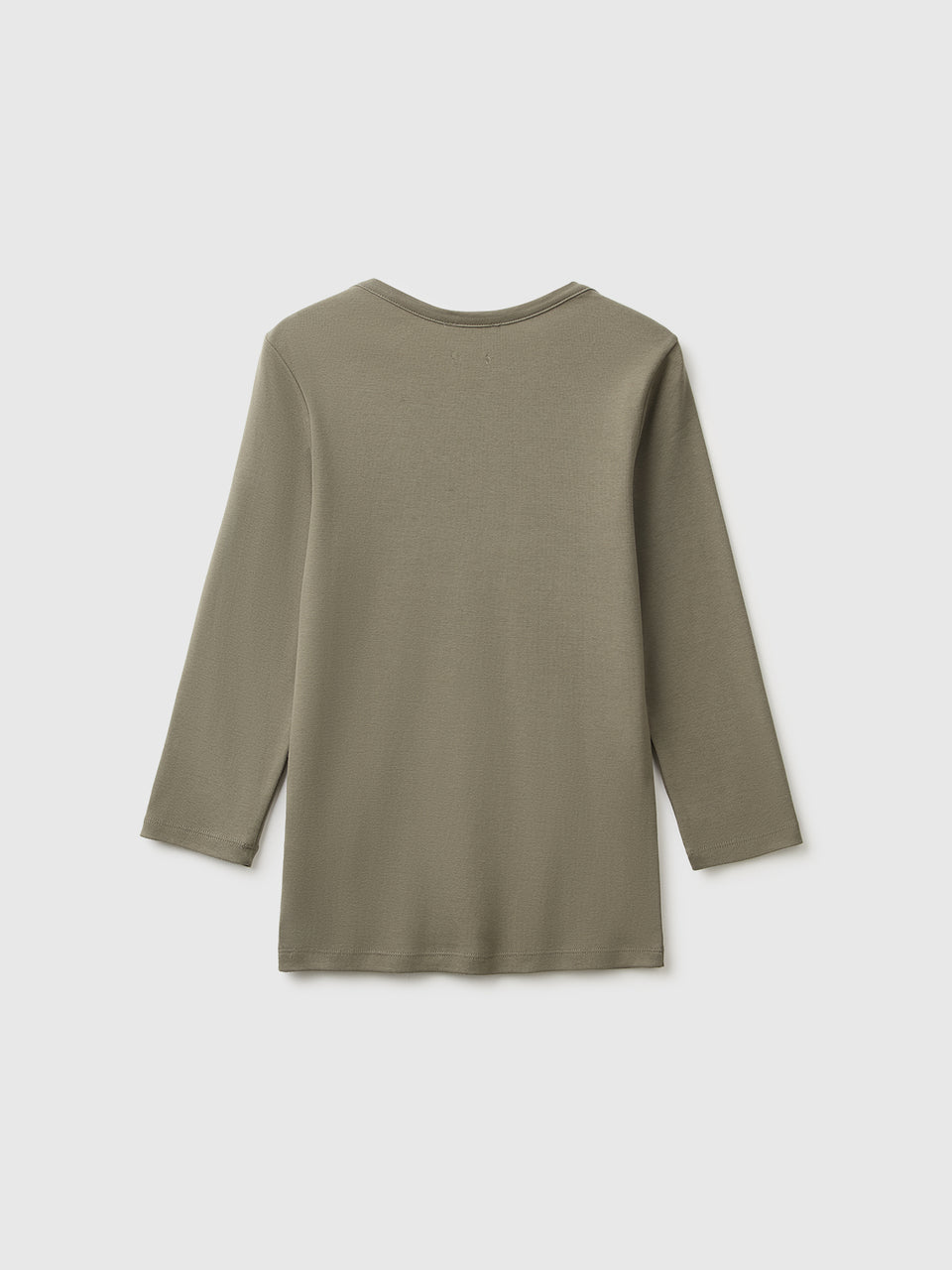T-shirt slim fit com decote à barco - ucb_image_BS