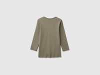 T-shirt slim fit com decote à barco - ucb_image_BS