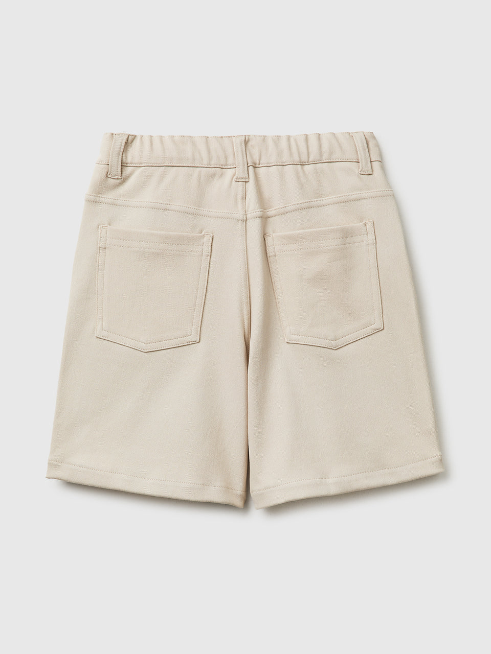 Bermuda shorts with drawstring - ucb_image_BS