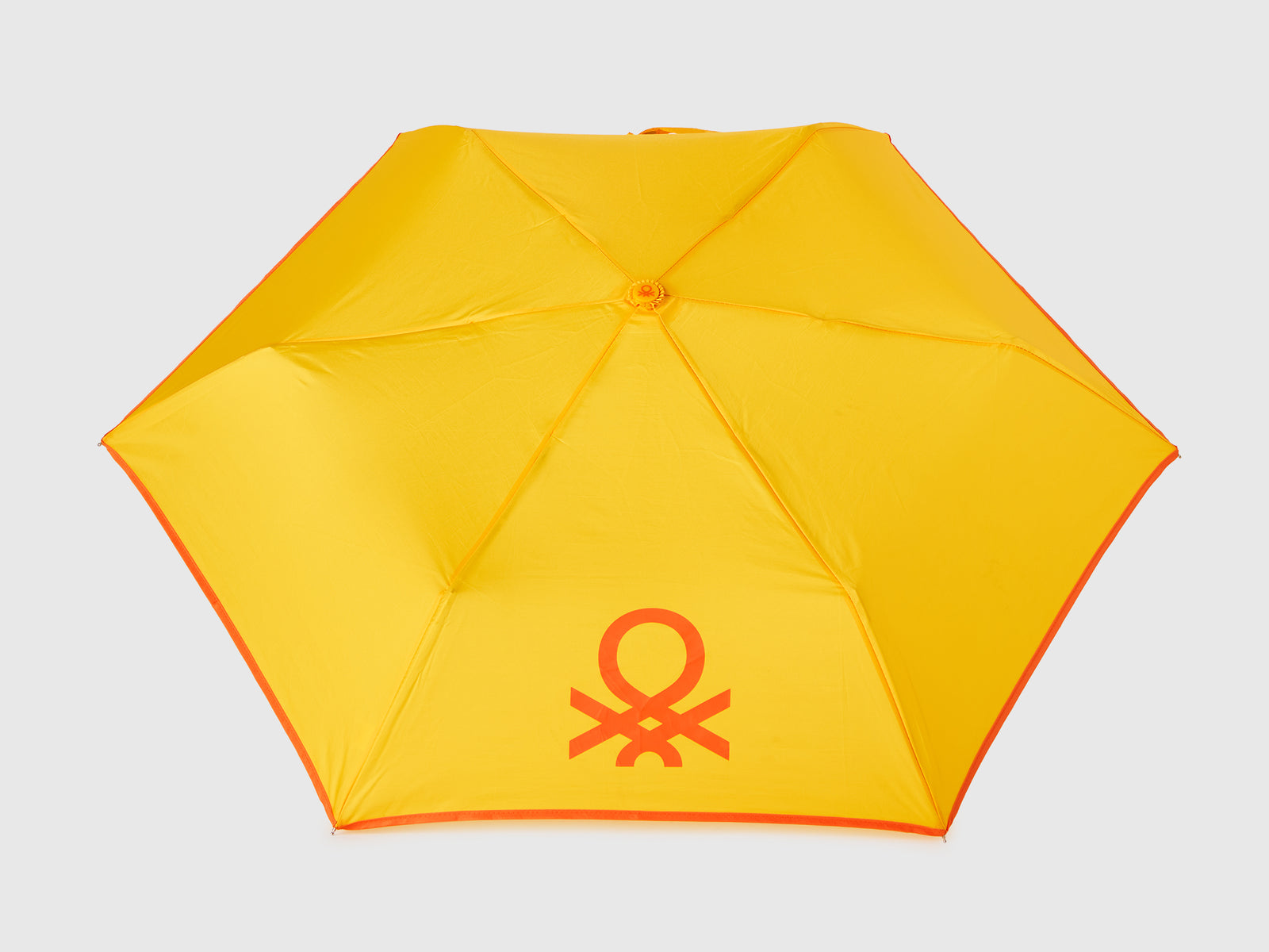 Guarda-chuva amarelo - ucb_image_DS1