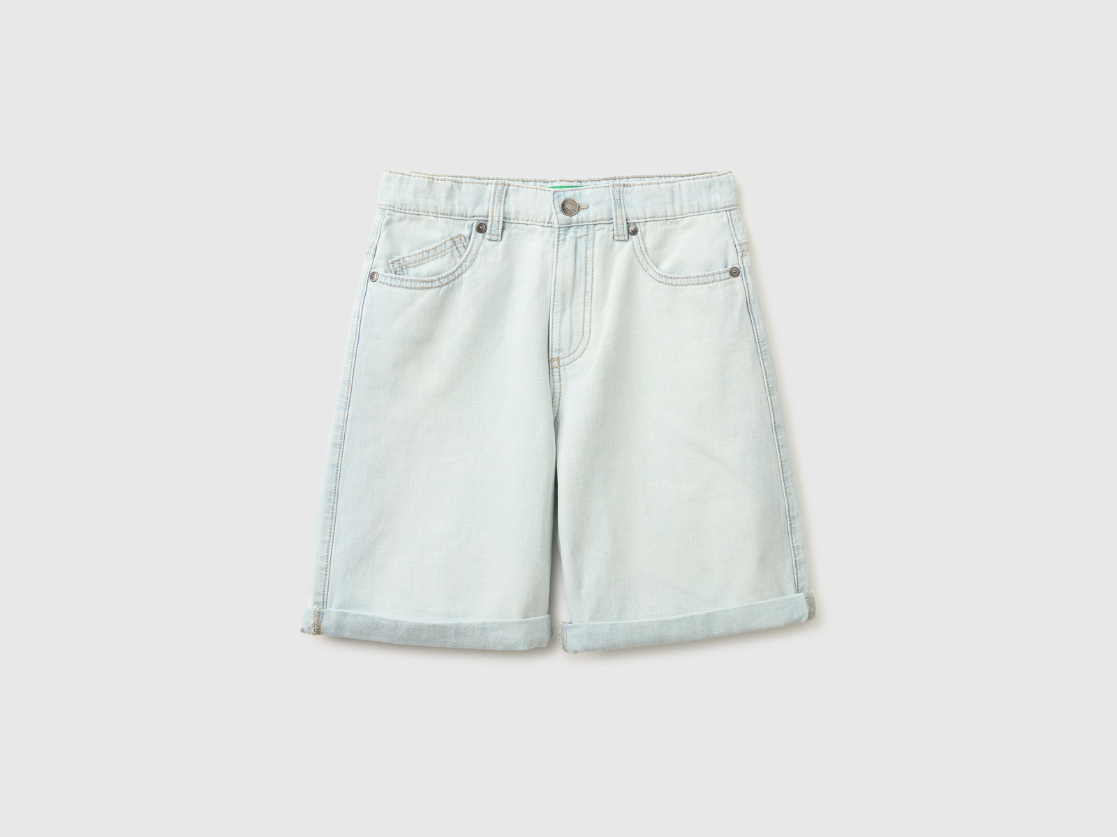 Denim Bermuda shorts with cuffs - ucb_image_FS