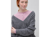 Camisola decote em V perfurada em mistura de lã e alpaca - ucb_image_FY