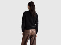 Camisola de gola alta com detalhe lantejoulas - ucb_image_B