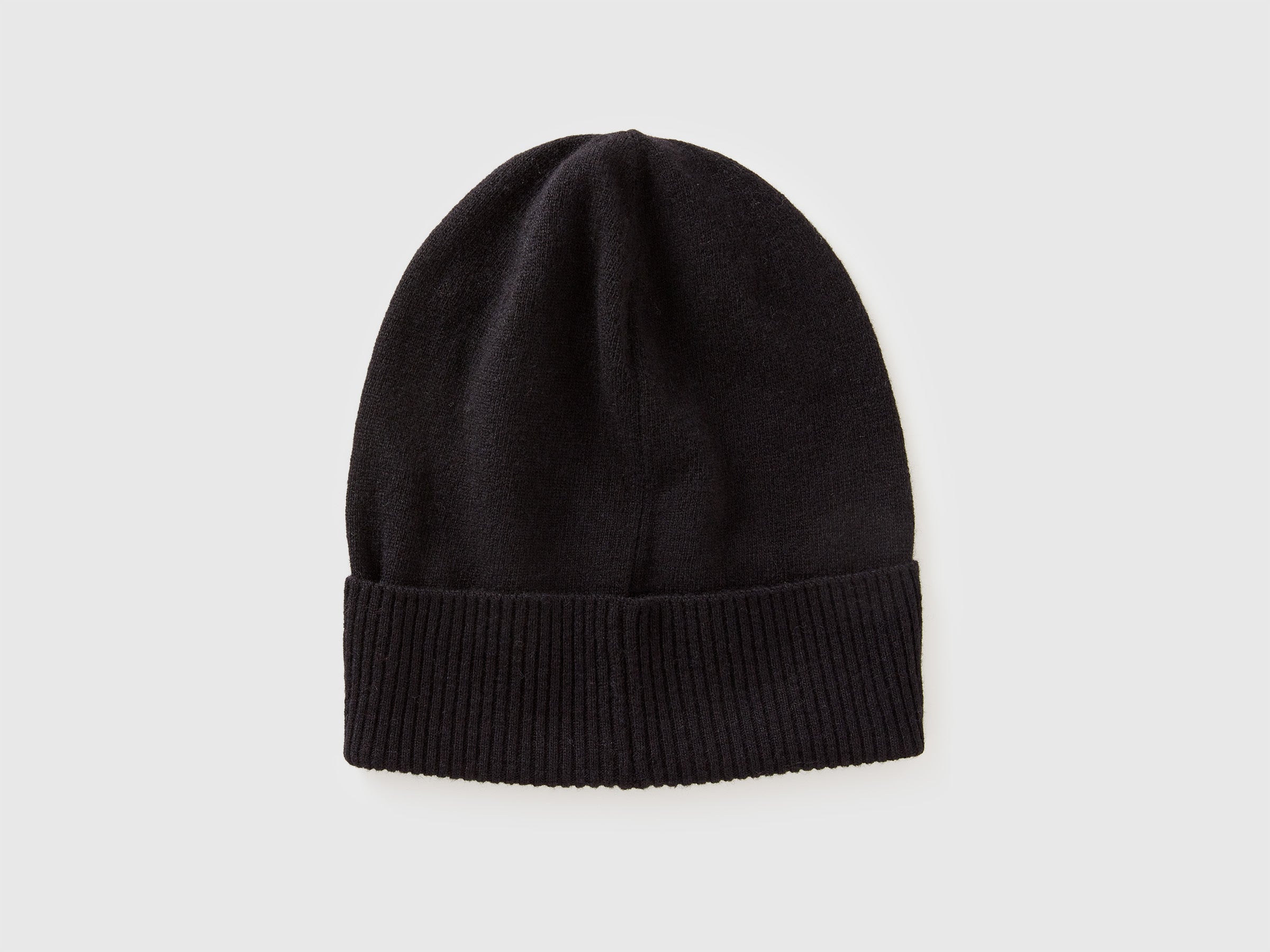 Gorro preto em pura lã Merino - ucb_image_BS
