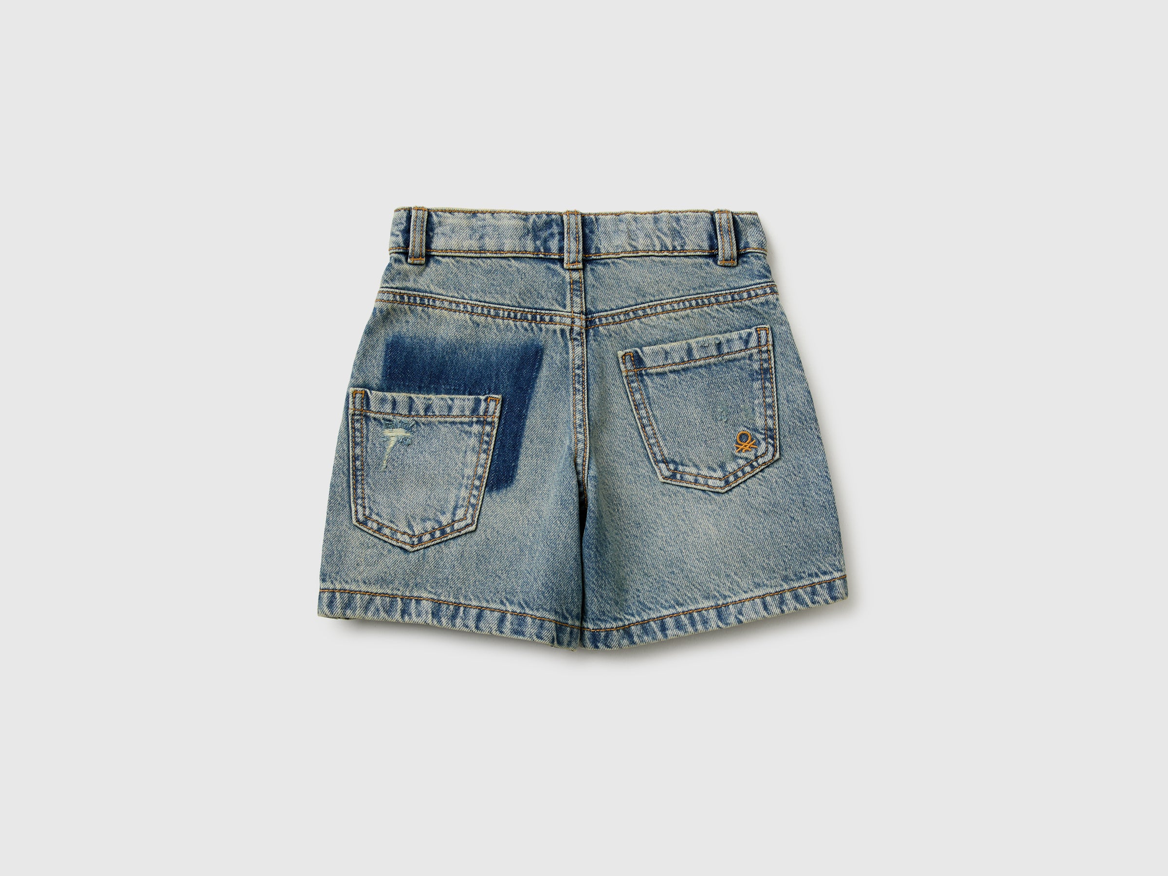 Used-effect denim Bermuda shorts - ucb_image_BS