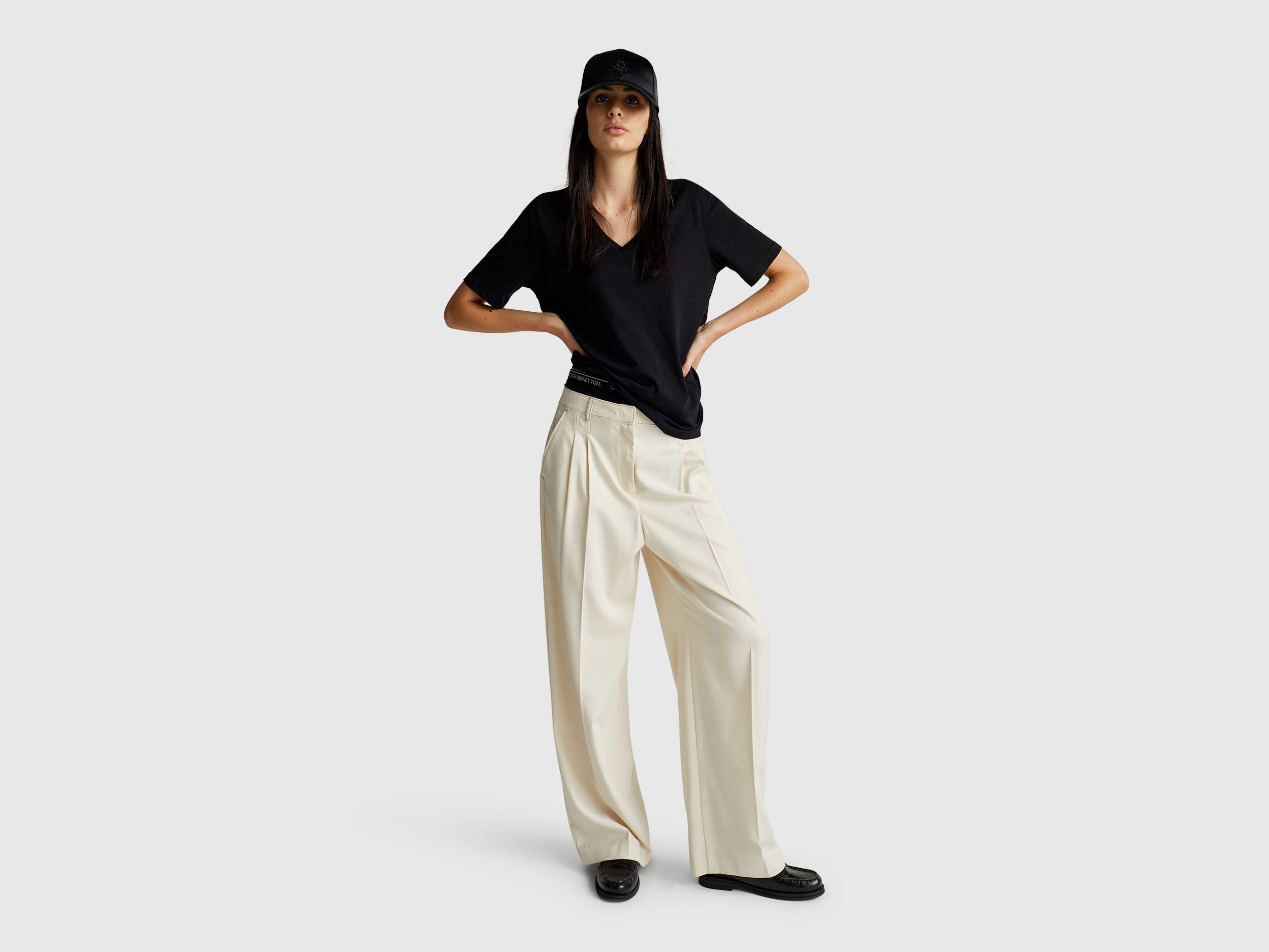 T-shirt decote em V em algodão flamé - ucb_image_F