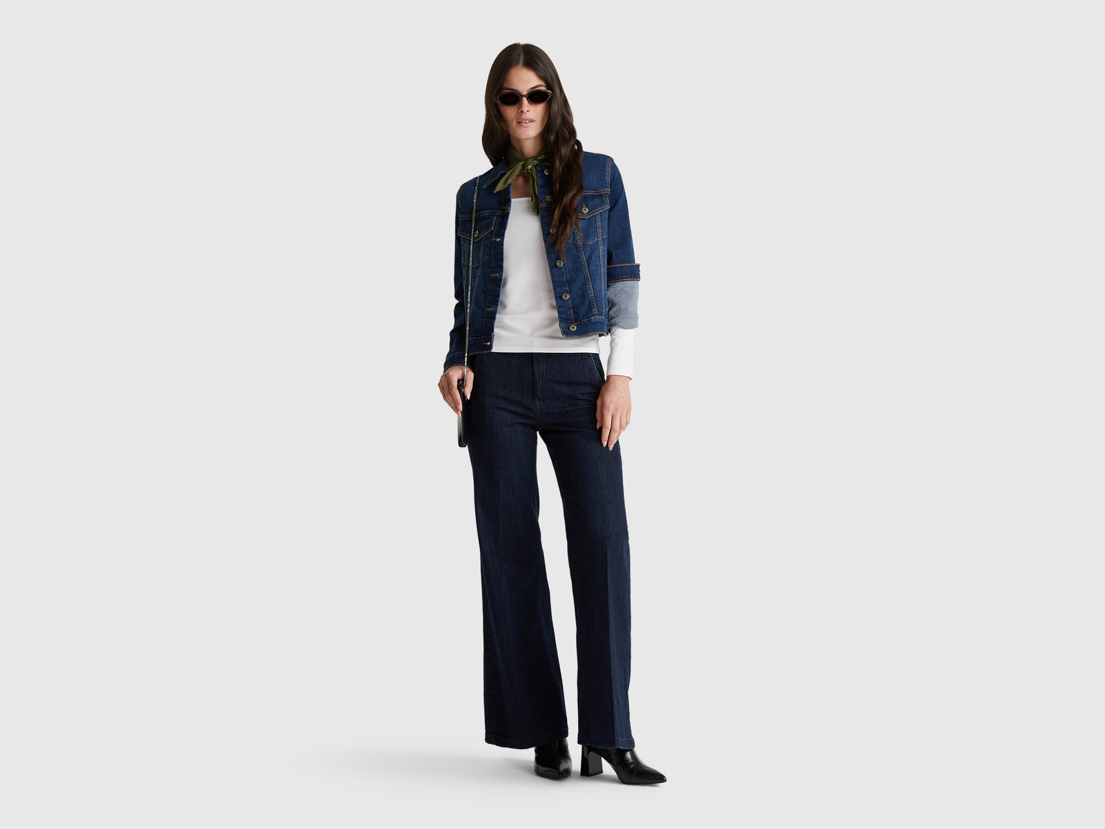 Wide fit jeans