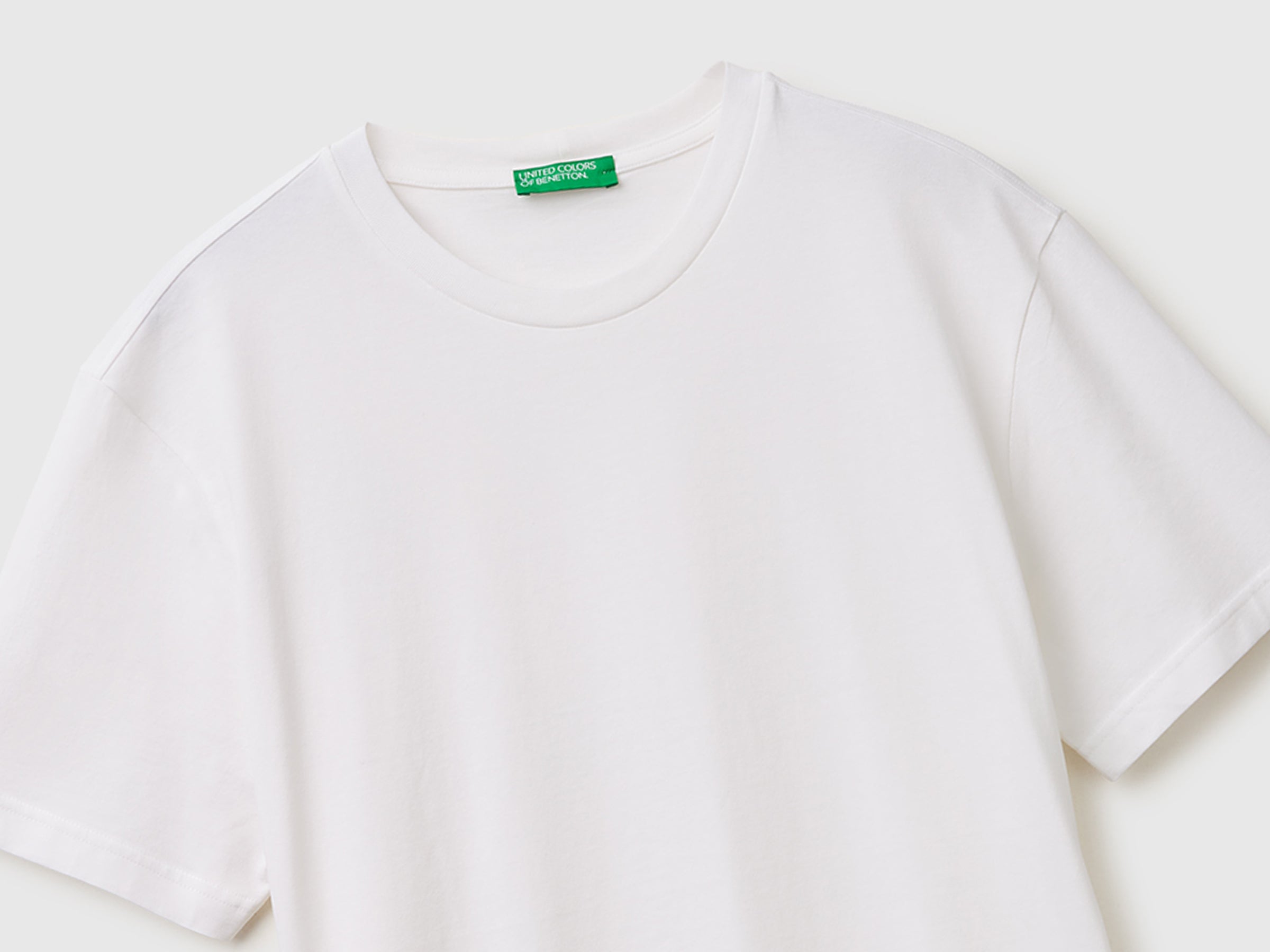 T-shirt branca - ucb_image_DS1