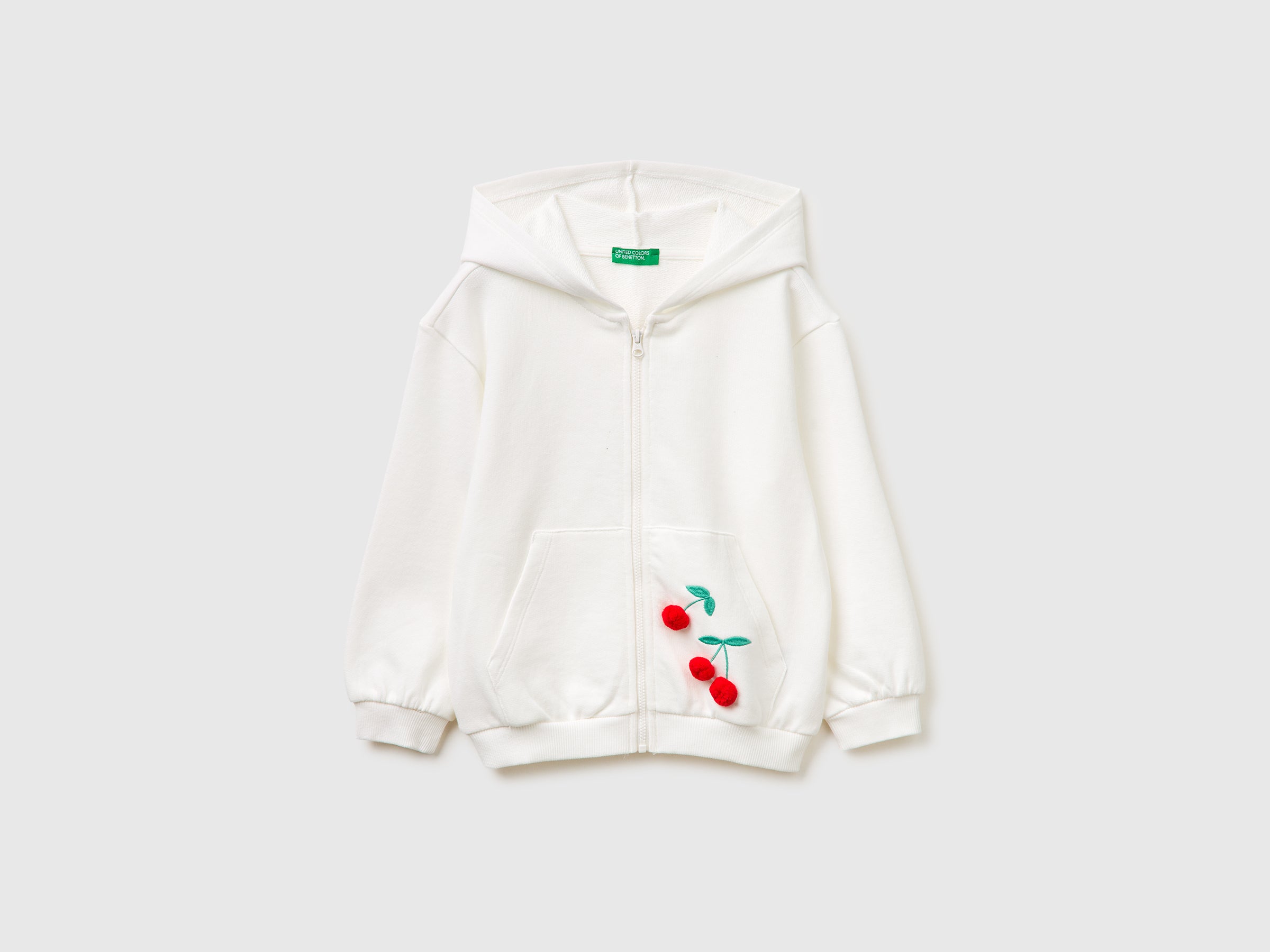 Sweatshirt with cherry patch - ucb_image_FS