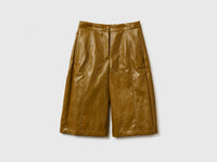 Bermudas em tecido efeito pele - ucb_image_FS