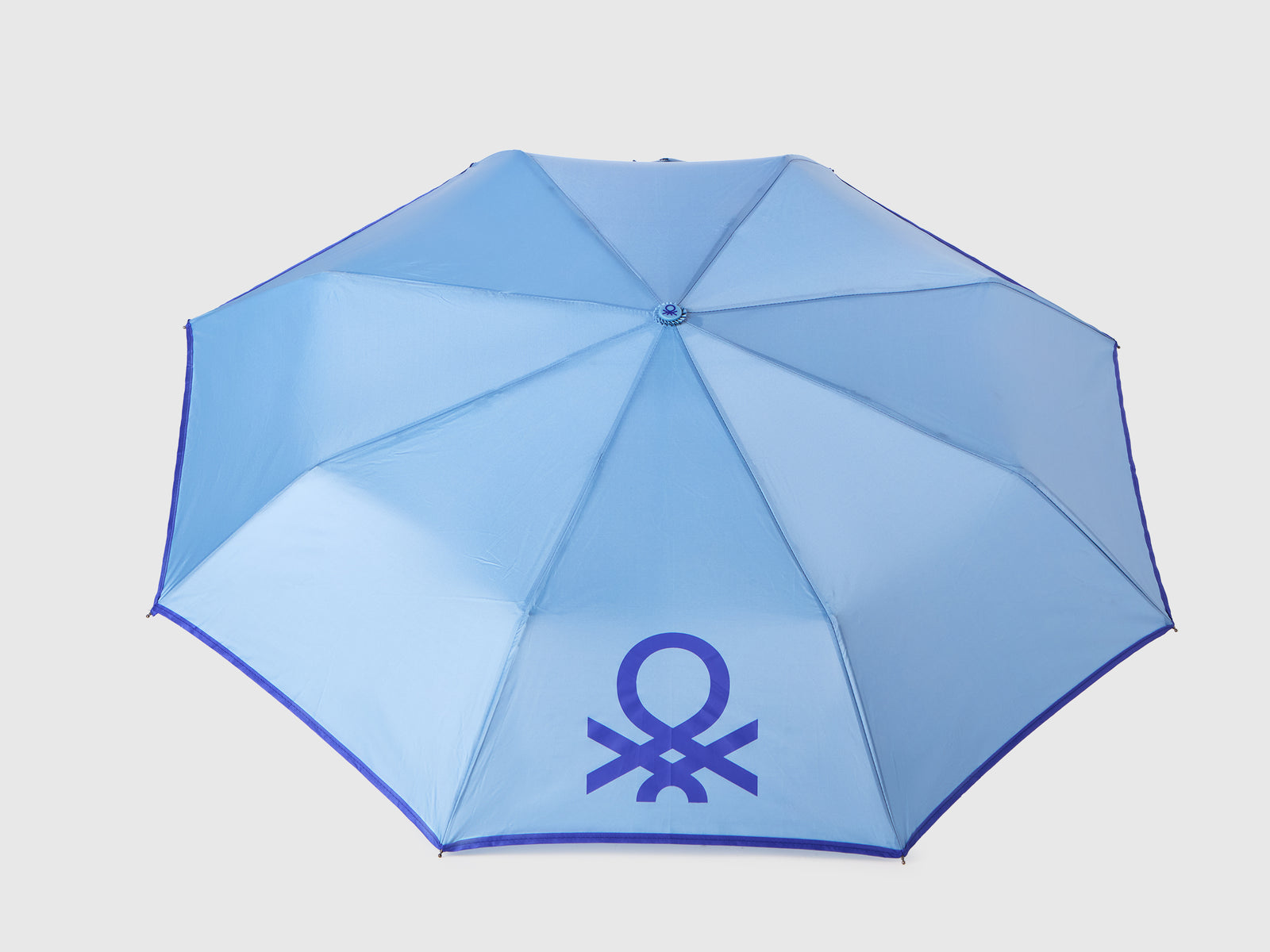 Sky blue umbrella - ucb_image_DS1