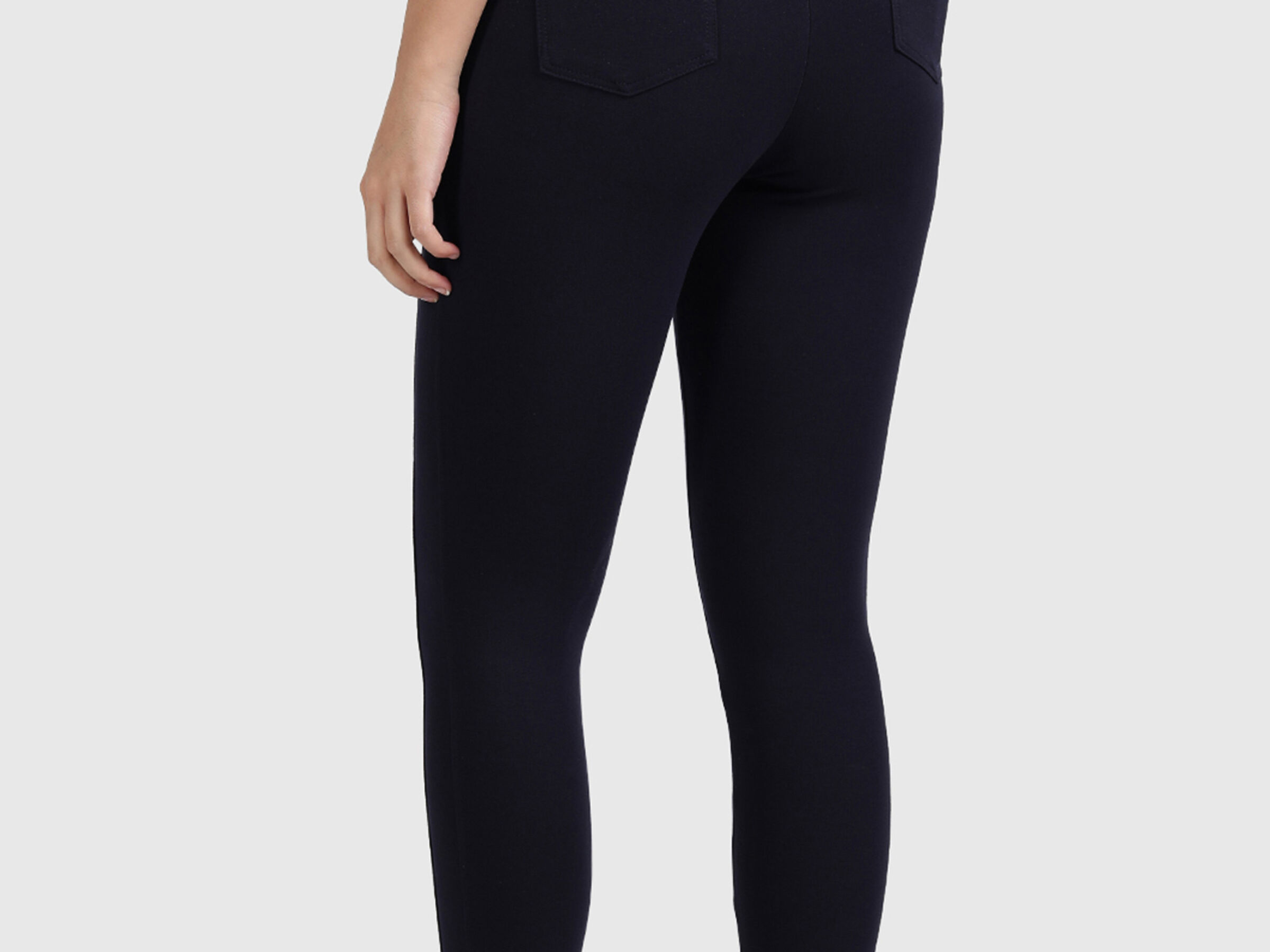 Polyester Leggings in Cut and Sew Design image number 2