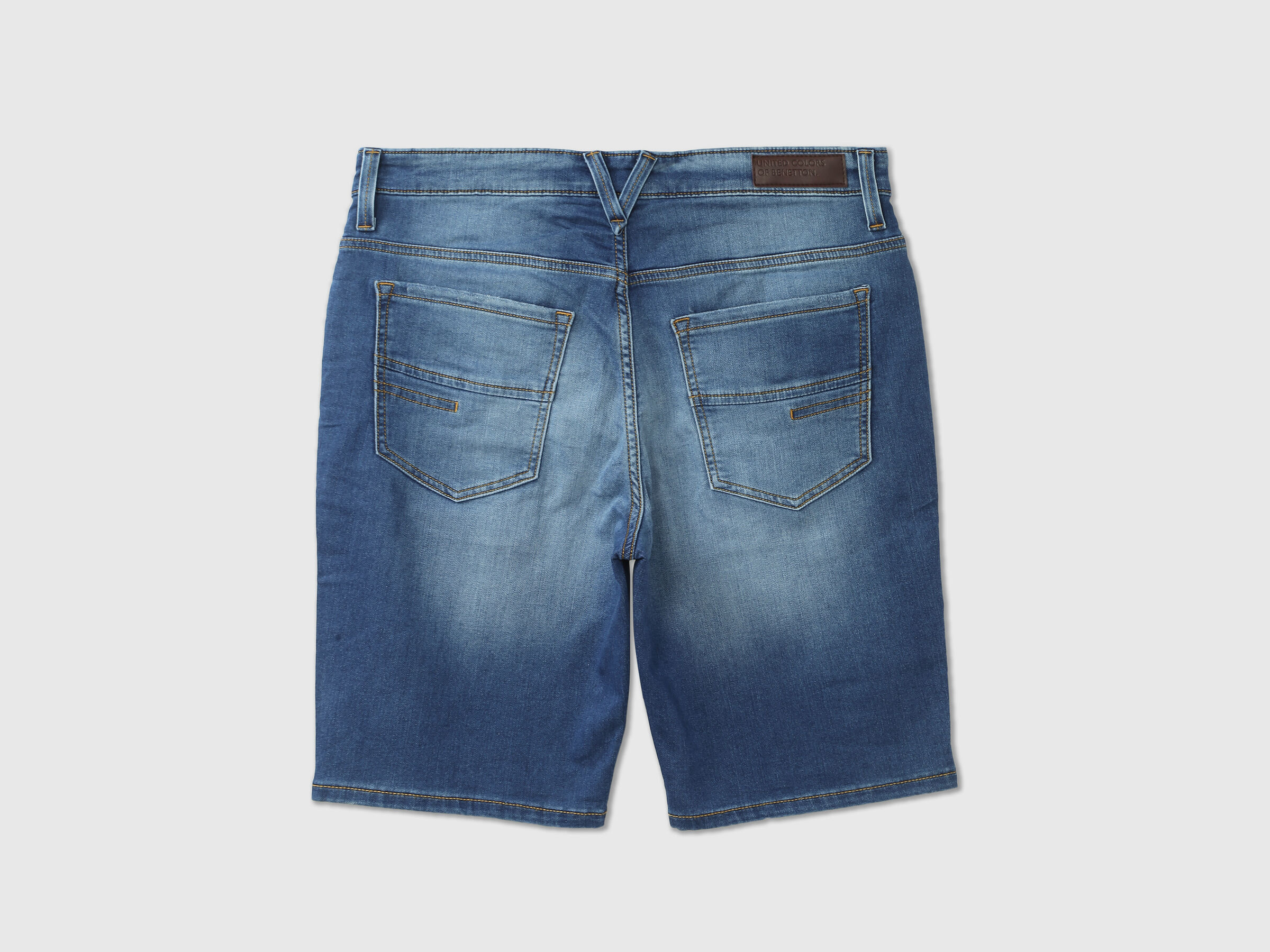 SLIM FIT MID BLUE FADED KNIT SHORTS image number 7