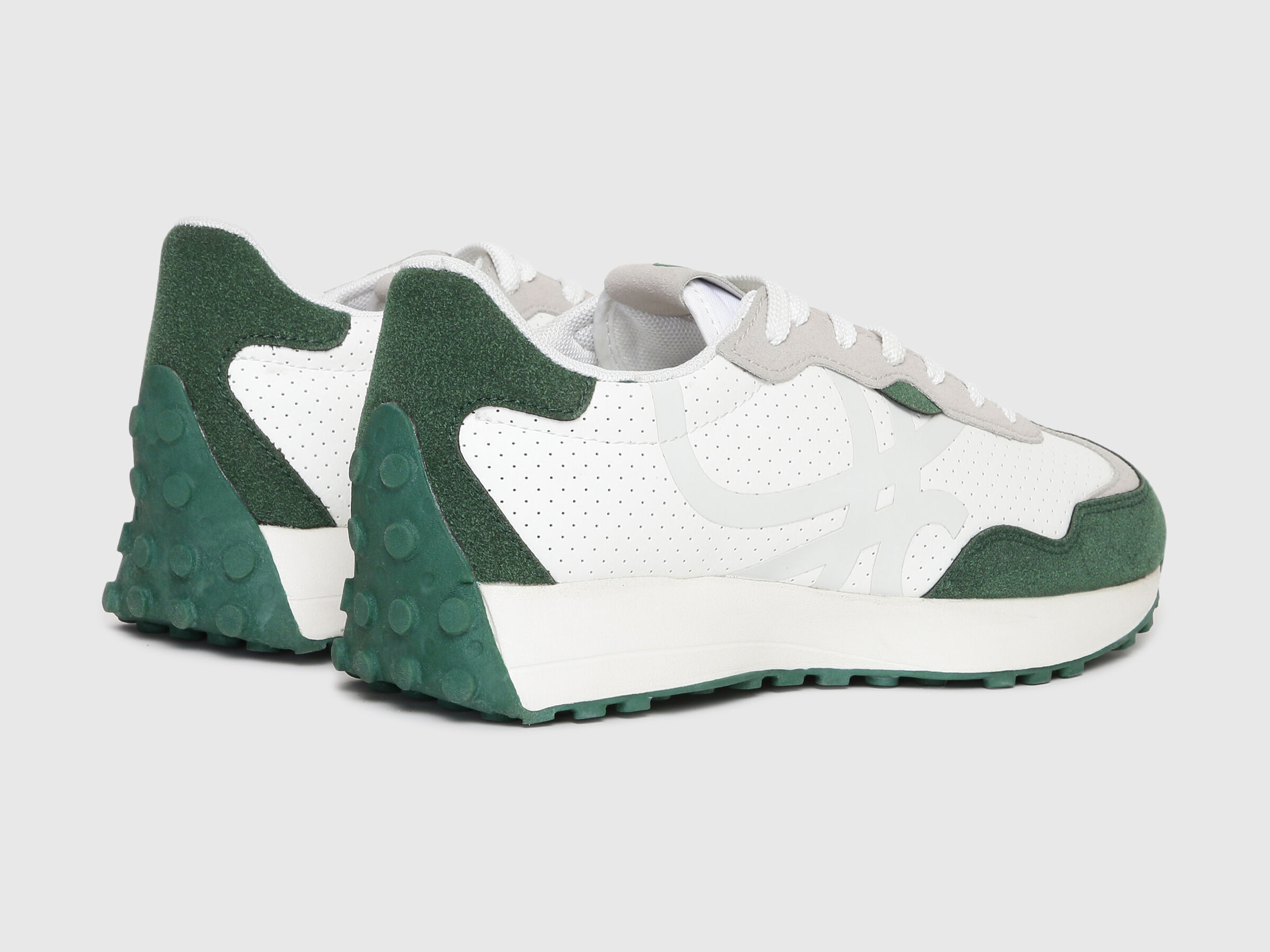 Classic Suede Sneaker image number 2