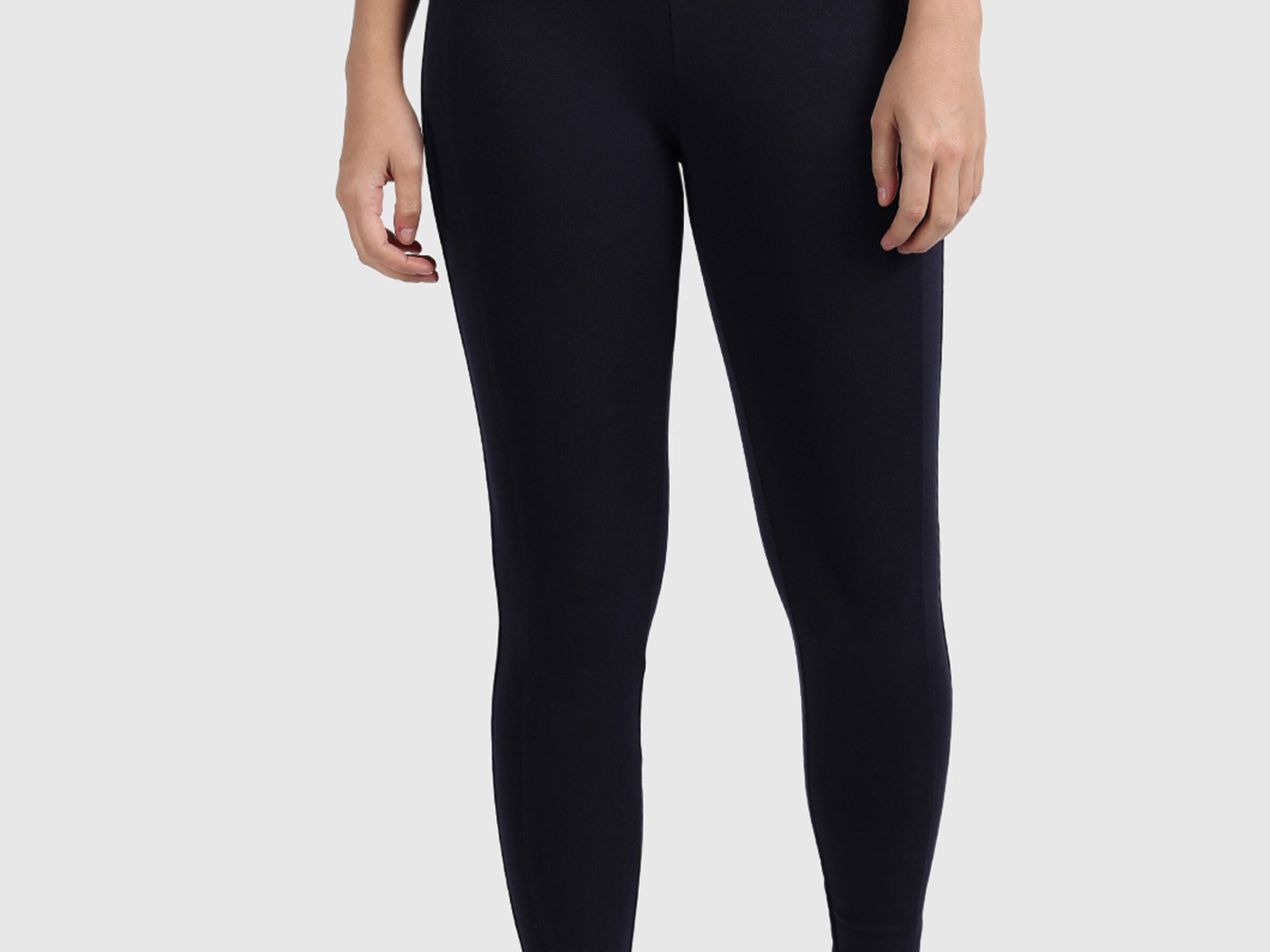 Polyester Leggings in Cut and Sew Design image number 0