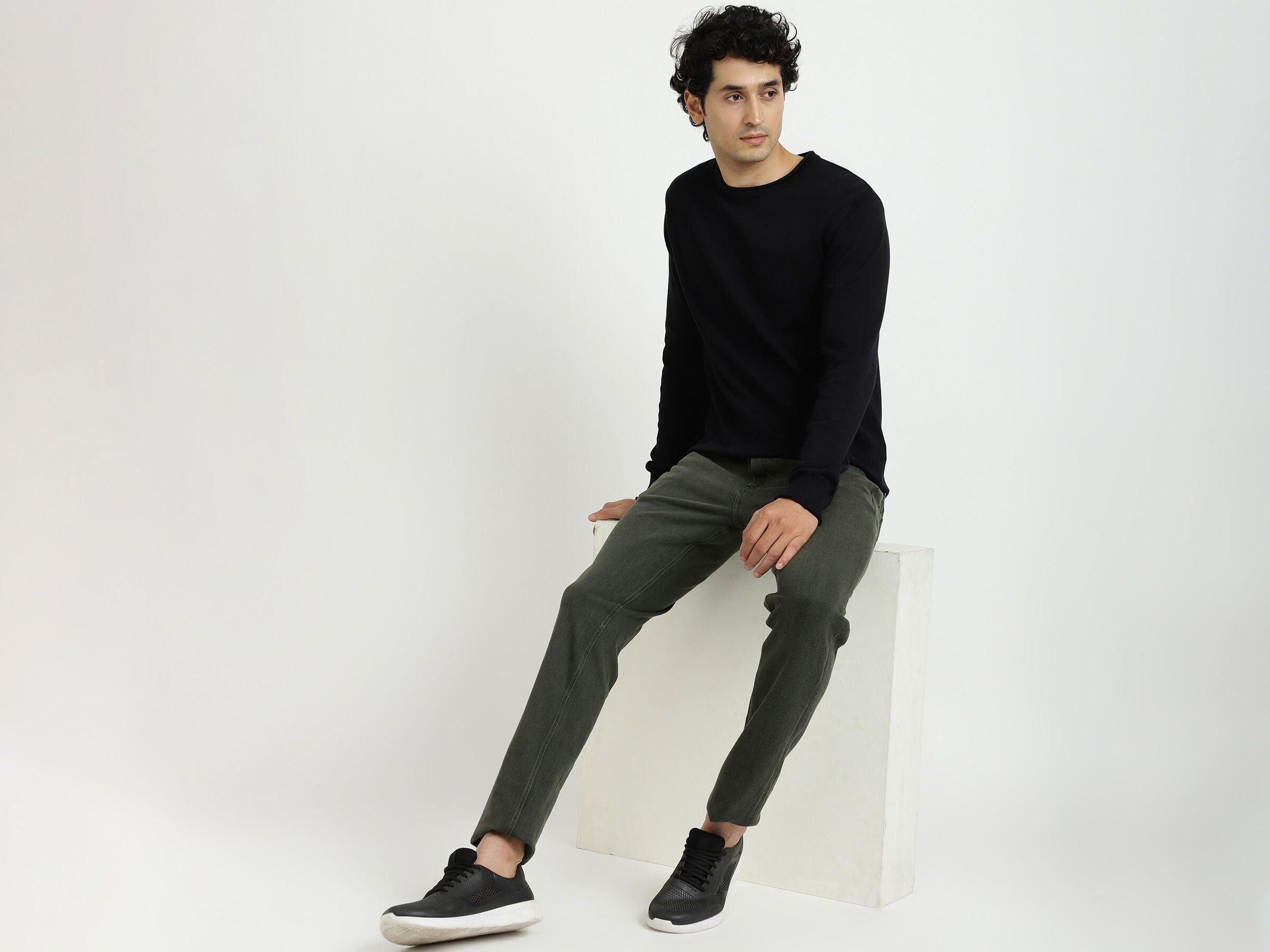 Skinny Fit Dk Olive Lounge Knit Jeans image number 4