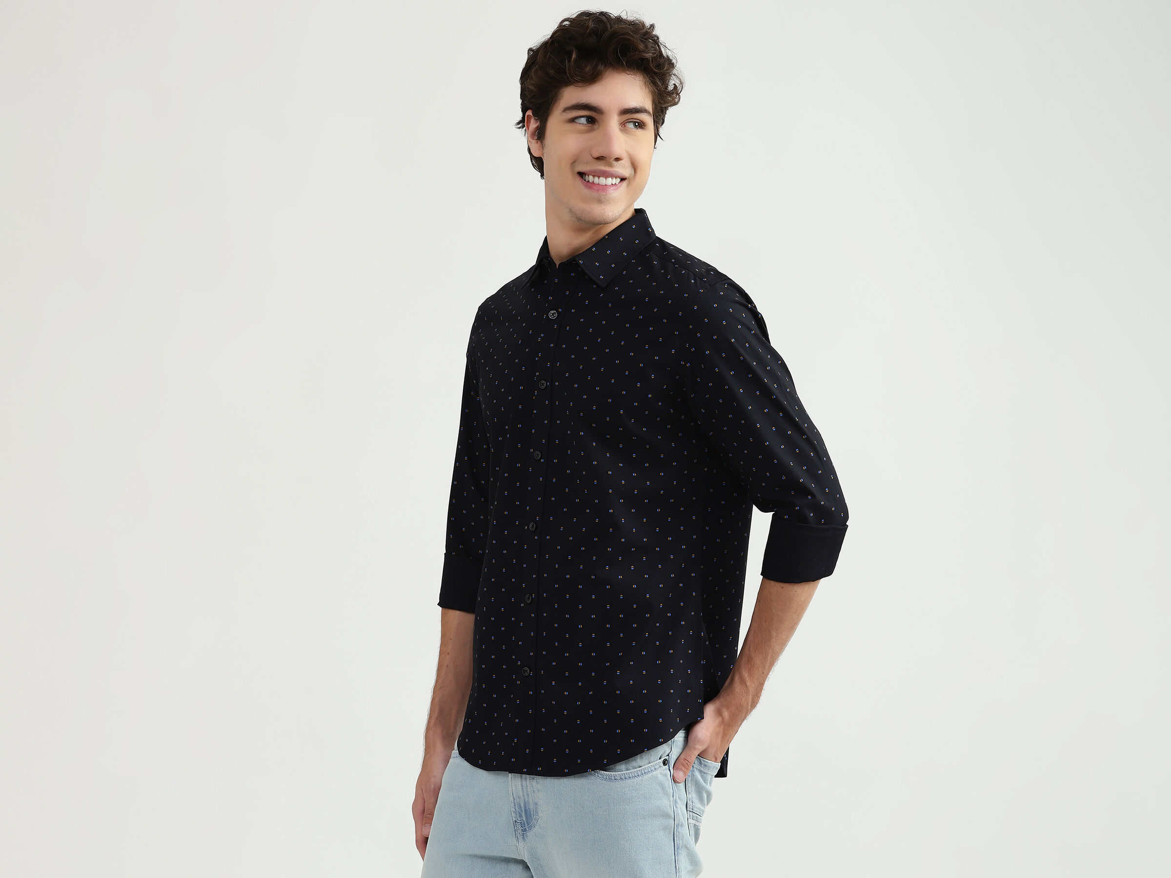 Full Sleeves Stretch Poplin  Half Circle Print Sh image number 1