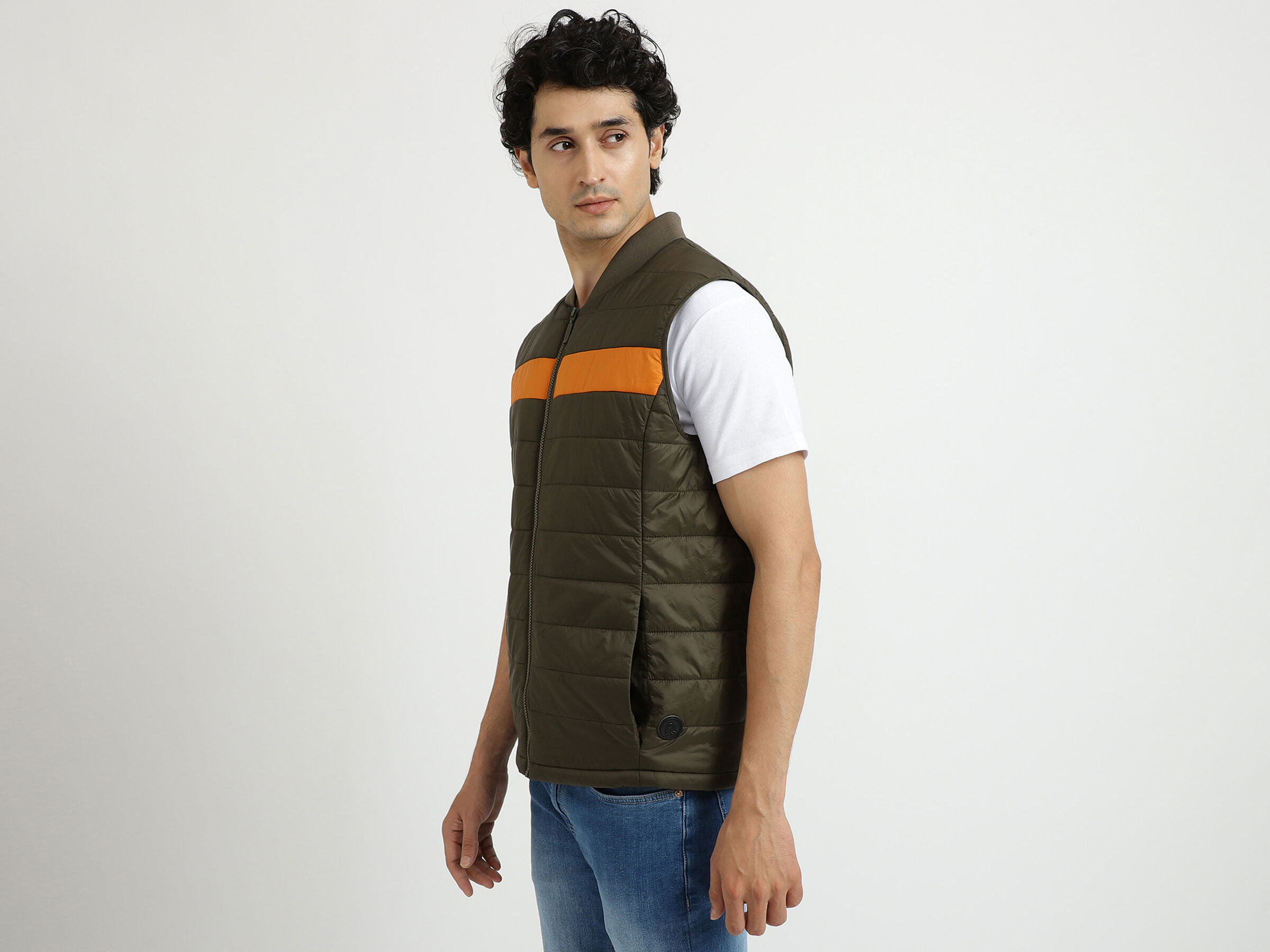 COLOR BLOCK GILET PUFFER JACKET image number 1