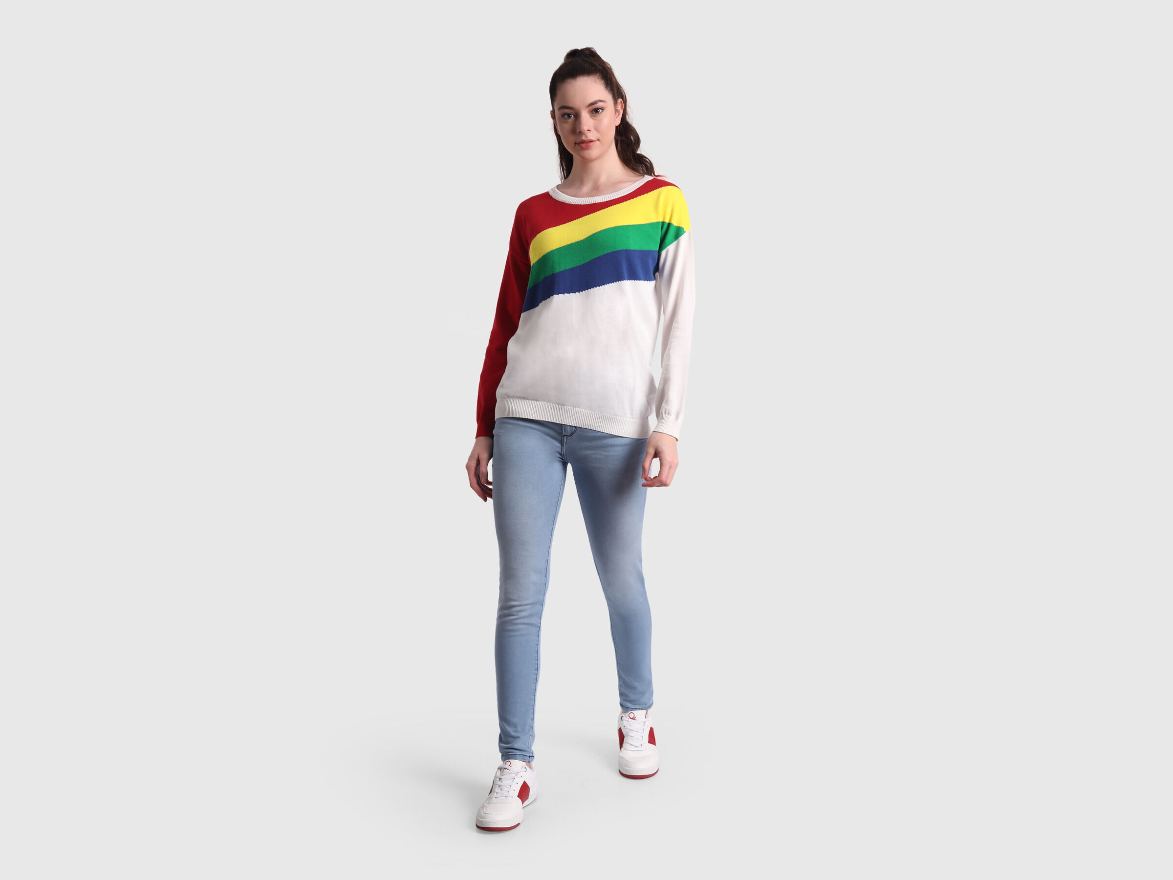 3/4th sleeved top with zipper at back image number 4