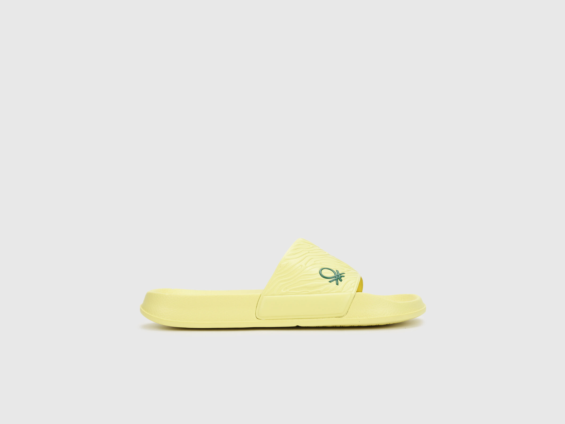 TEXTURED PU SLIDE image number 0