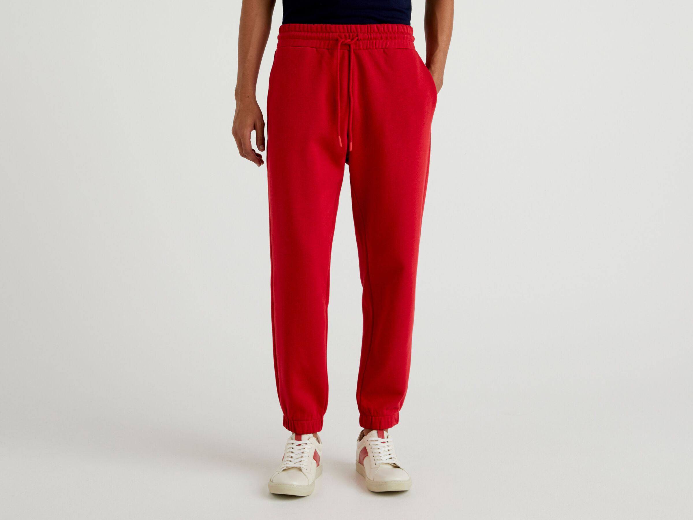 JOGGER image number 0