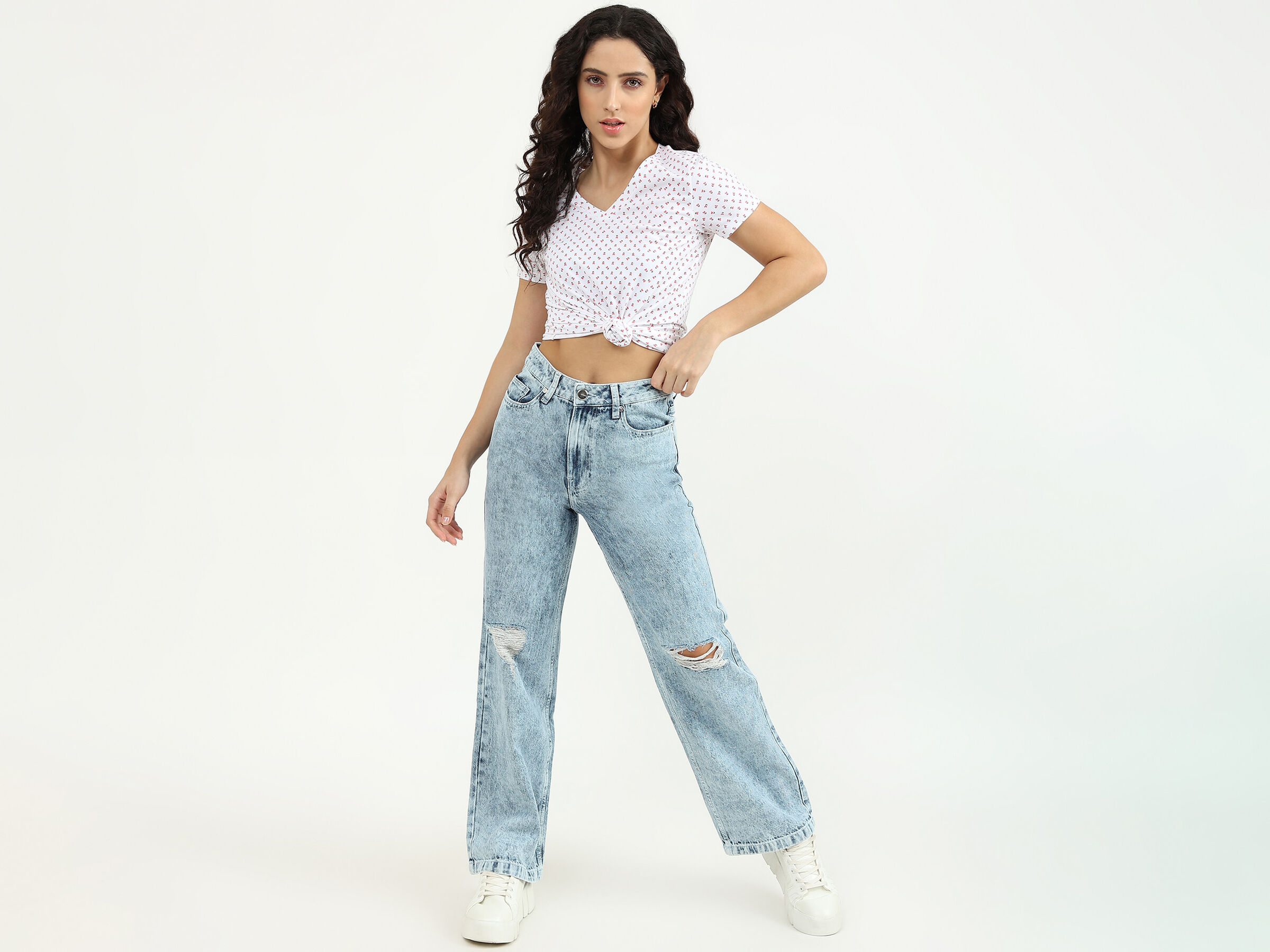 FLARED DENIM WITH DAMAGING image number 3