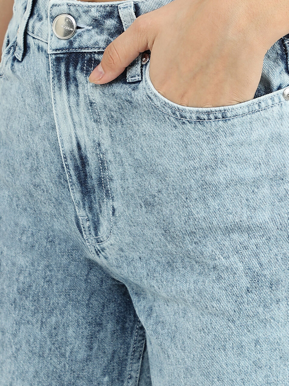 FLARED DENIM WITH DAMAGING image number null