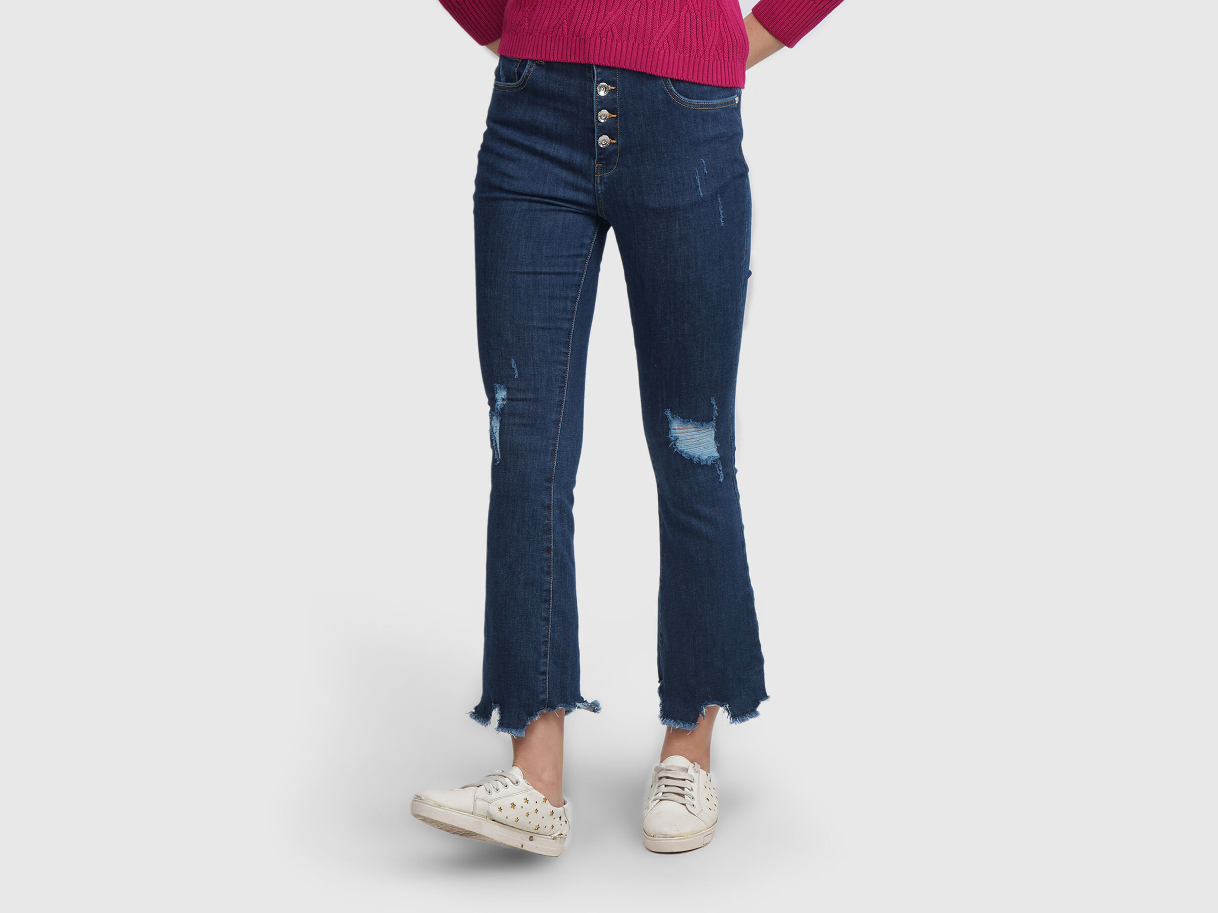 Bootcut With Damaging  And Fraying image number 0