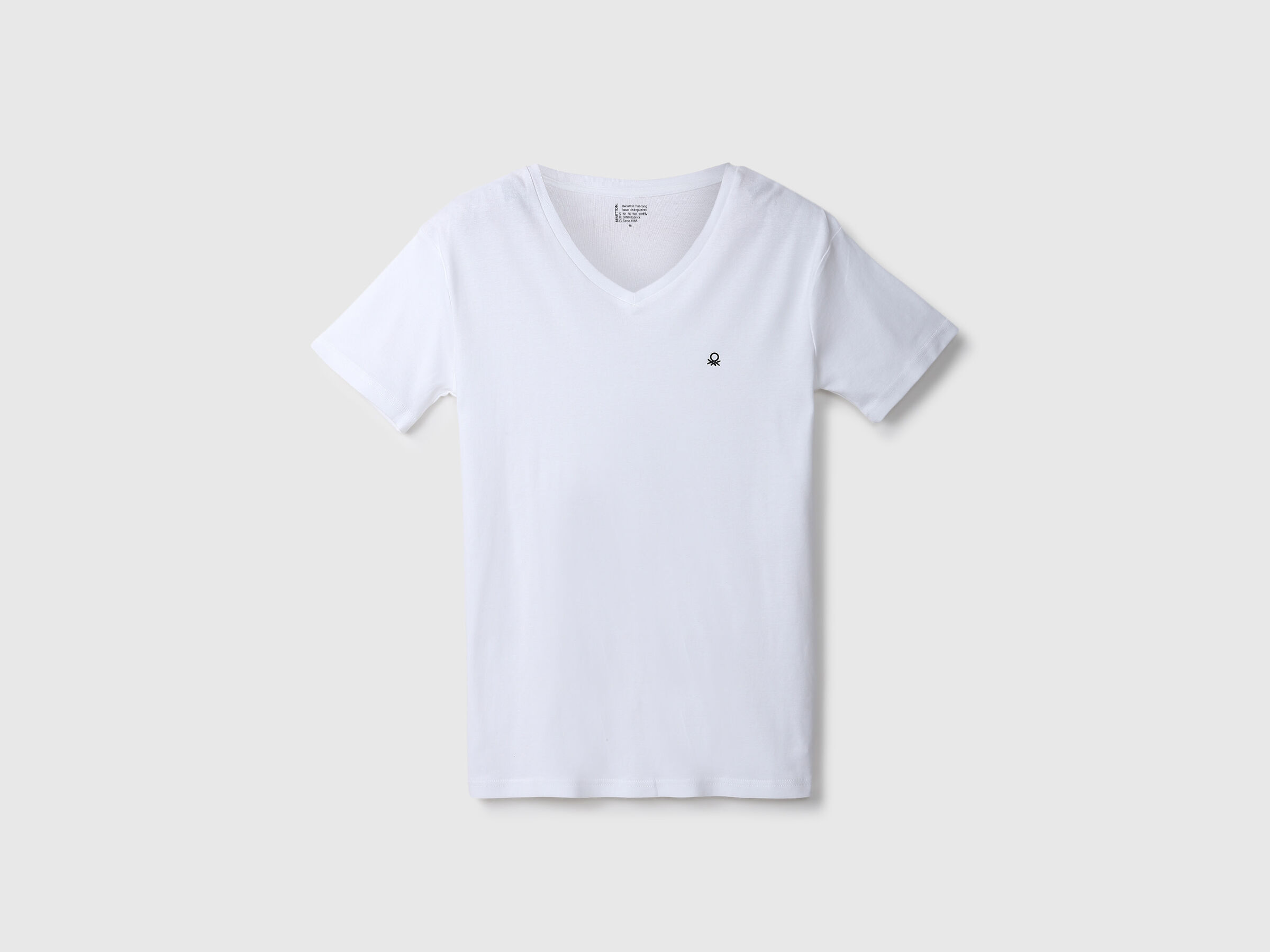 V-NECK TEE image number 6