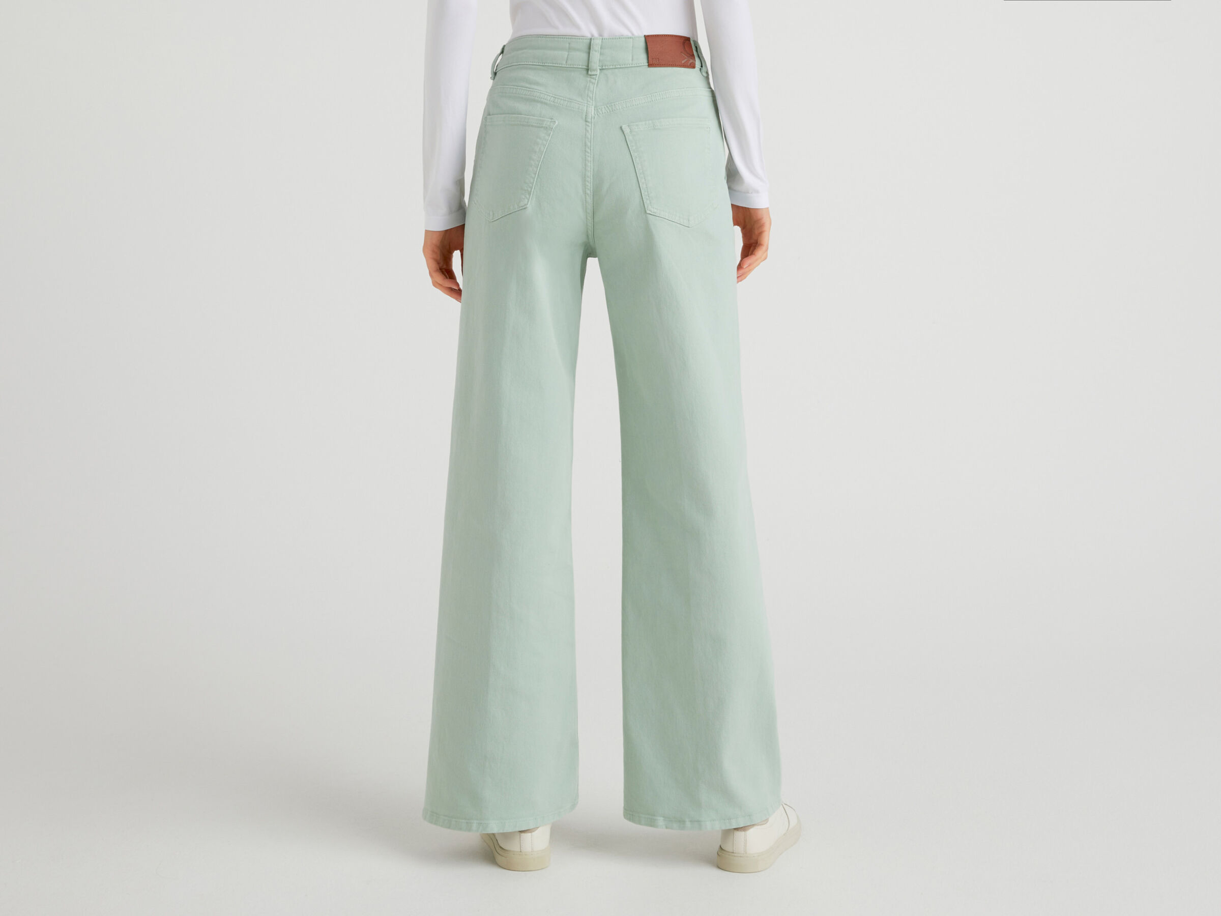 FLARED EASY DENIM WHITE image number 1